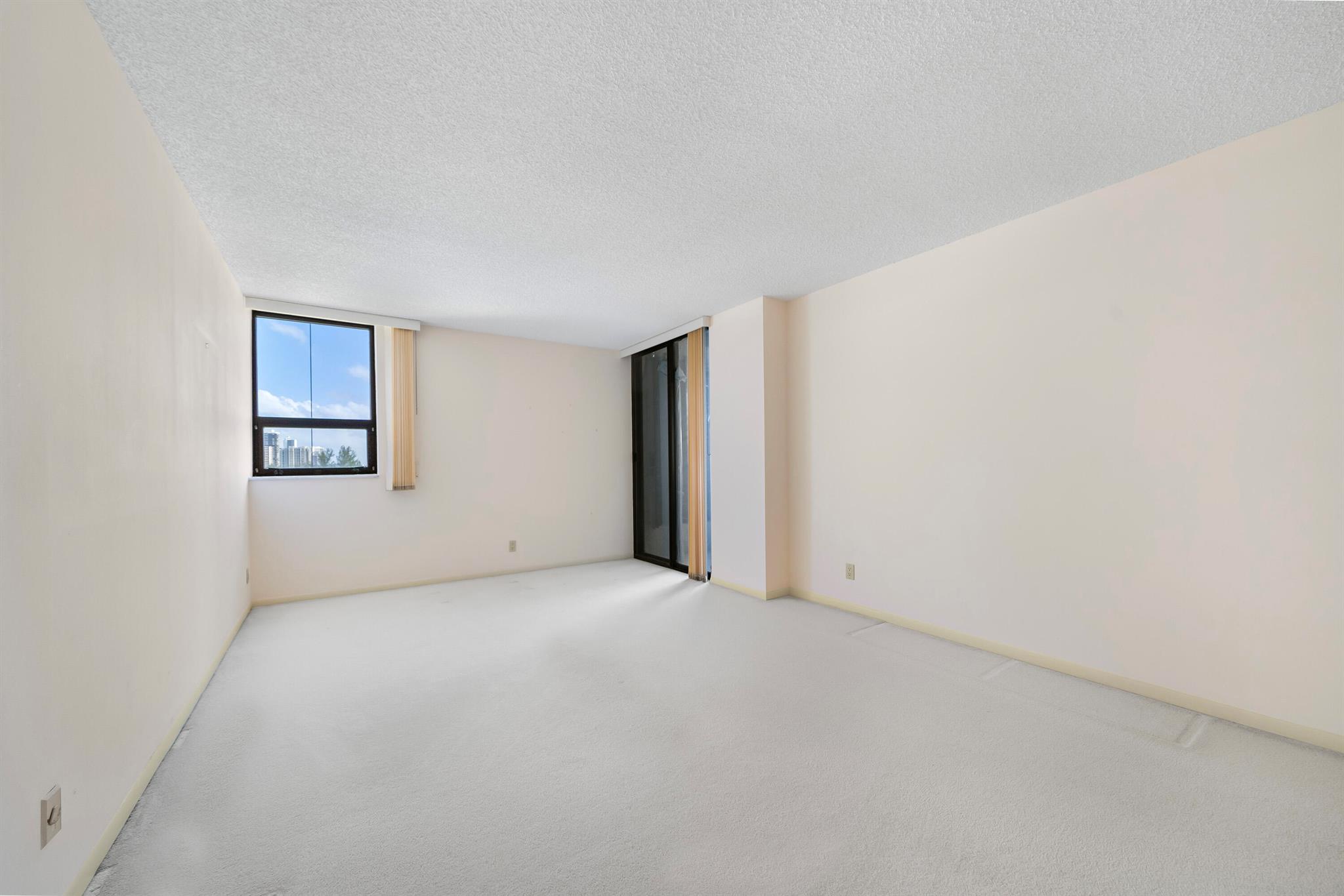 5280 N Ocean Drive 3f
