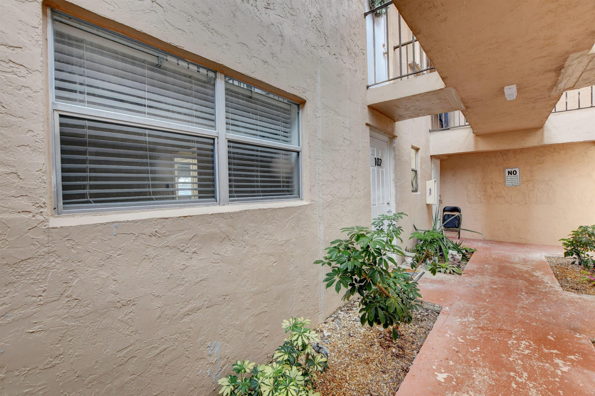 450 SW 2nd Avenue 102