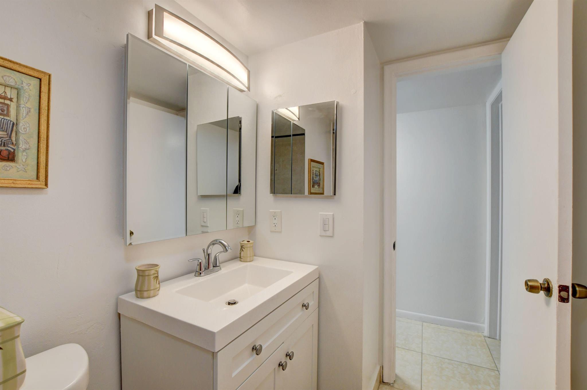 450 SW 2nd Avenue 102