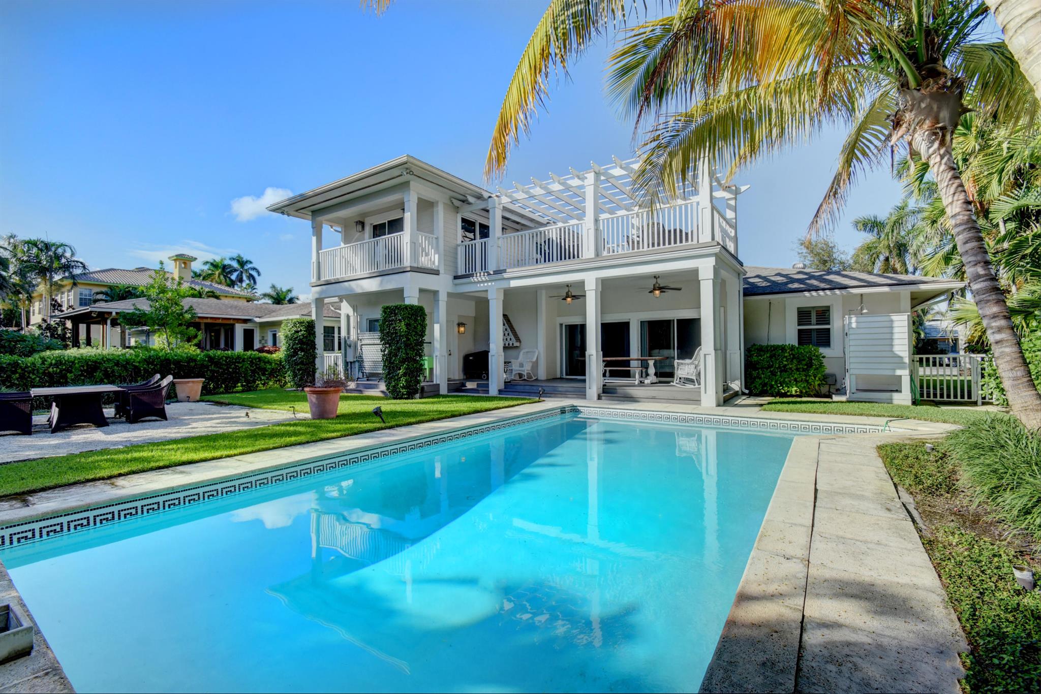 1110 Seaspray Avenue