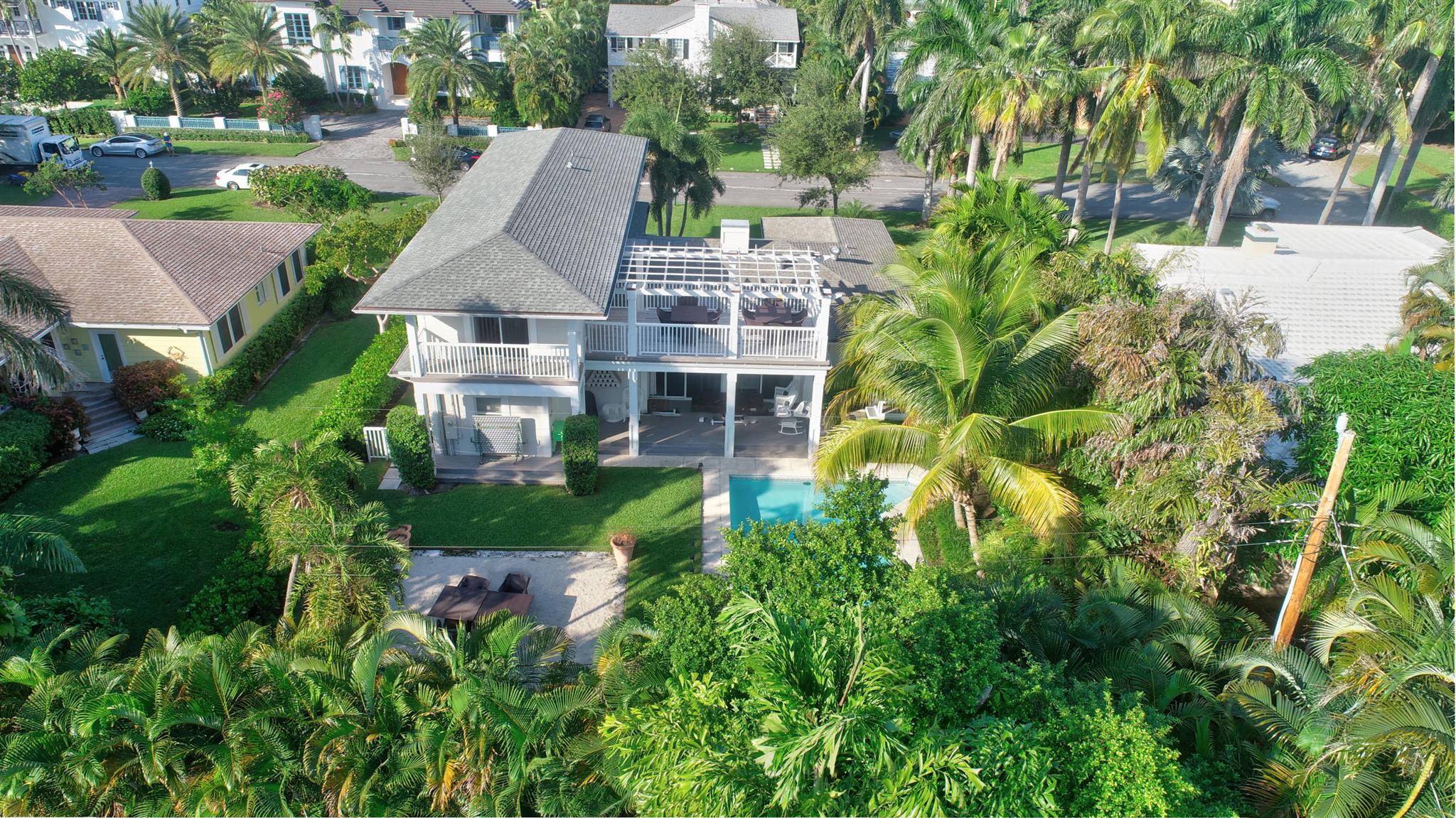 1110 Seaspray Avenue