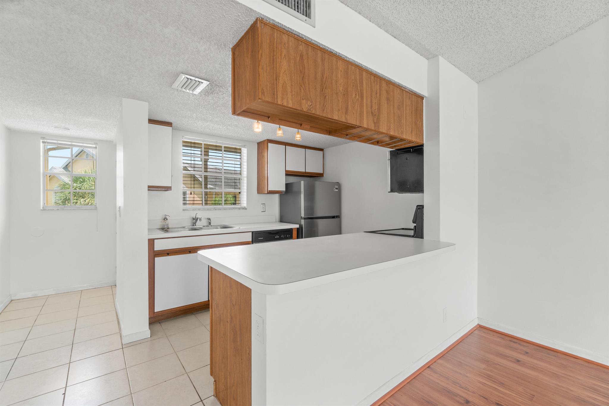 6323 La Costa Drive M
