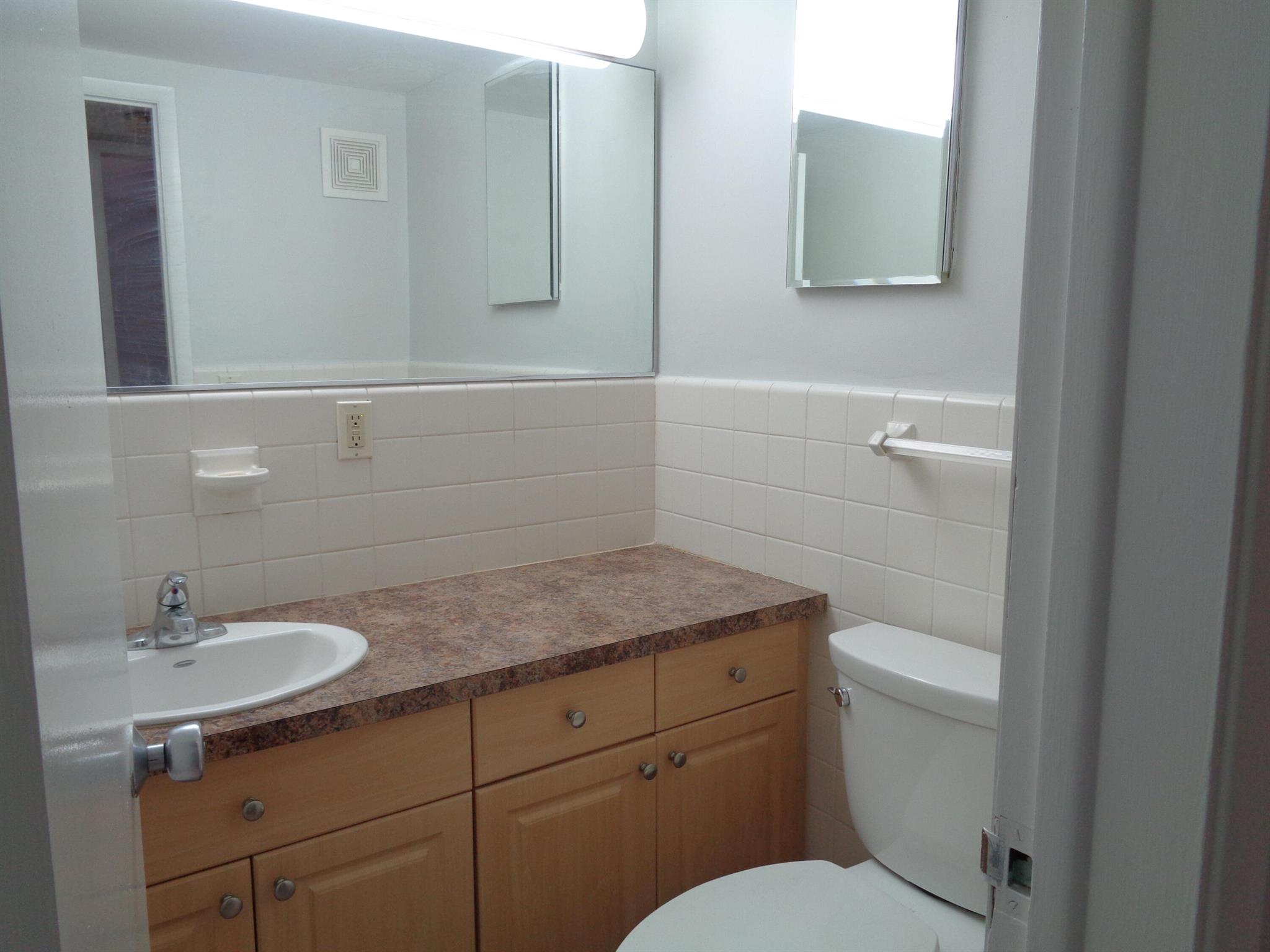 2751 NE 1st Street 101