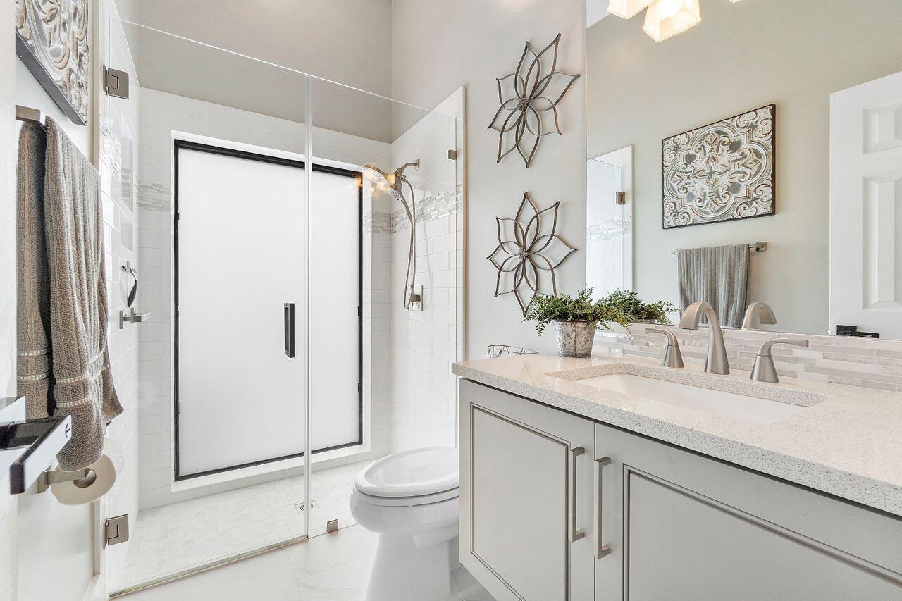 2406 Lob Lolly Lane