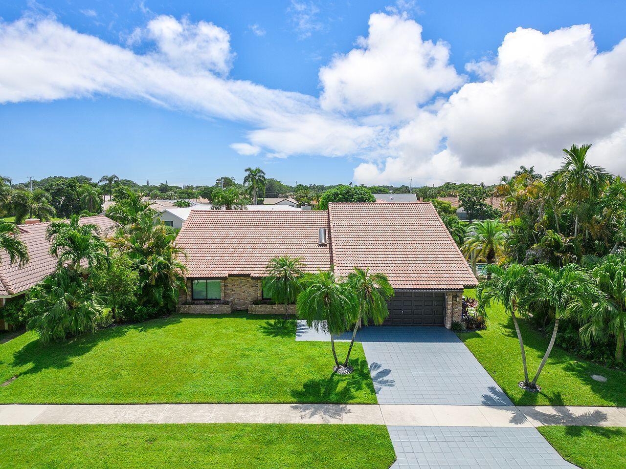 2406 Lob Lolly Lane