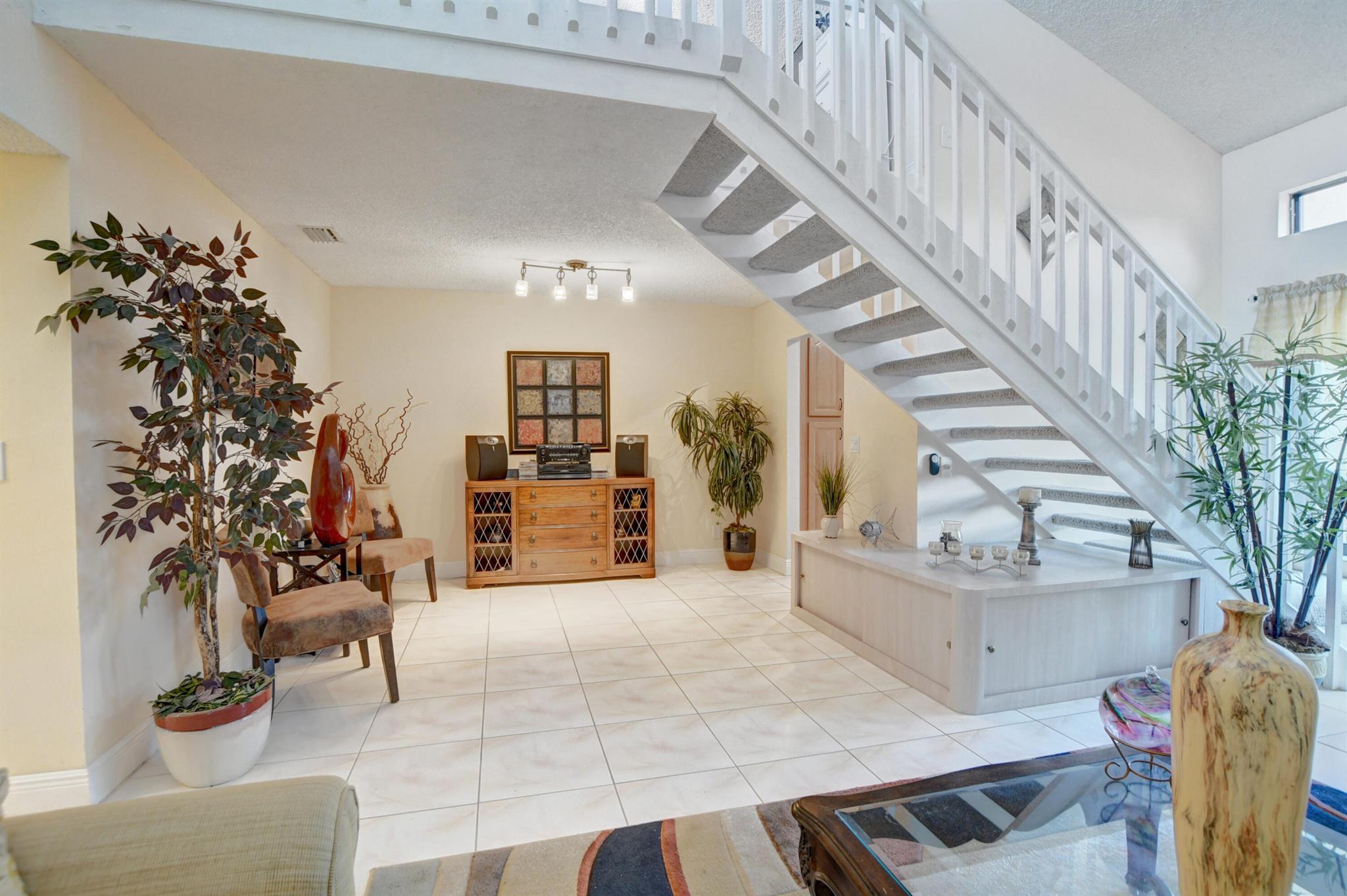 5110 Nesting Way B