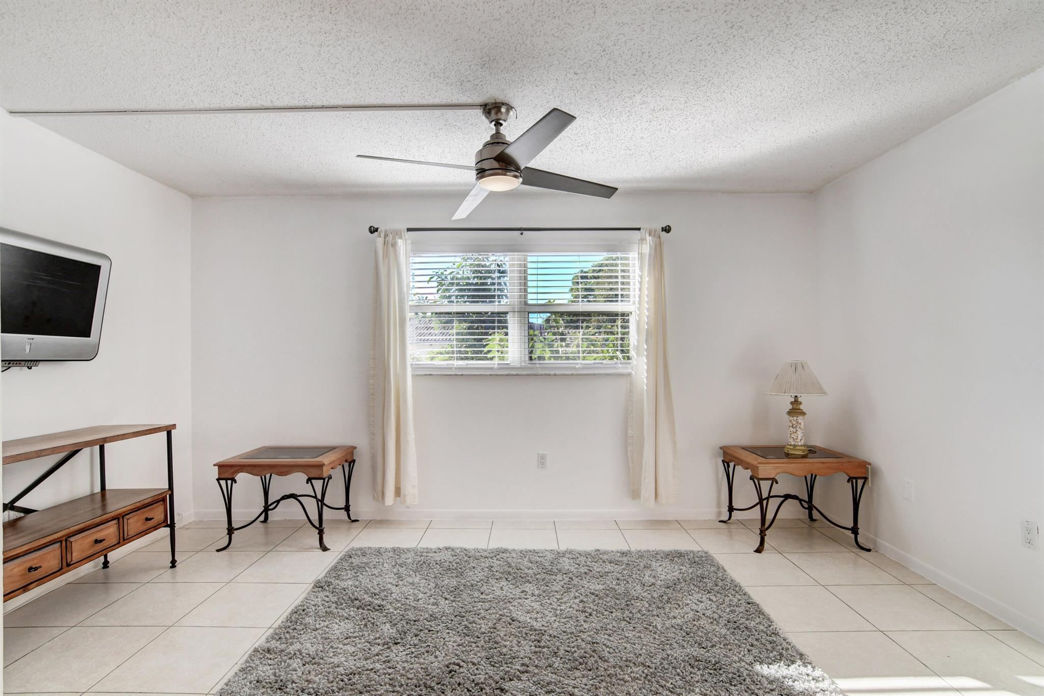 650 SW 2nd Avenue 250-E