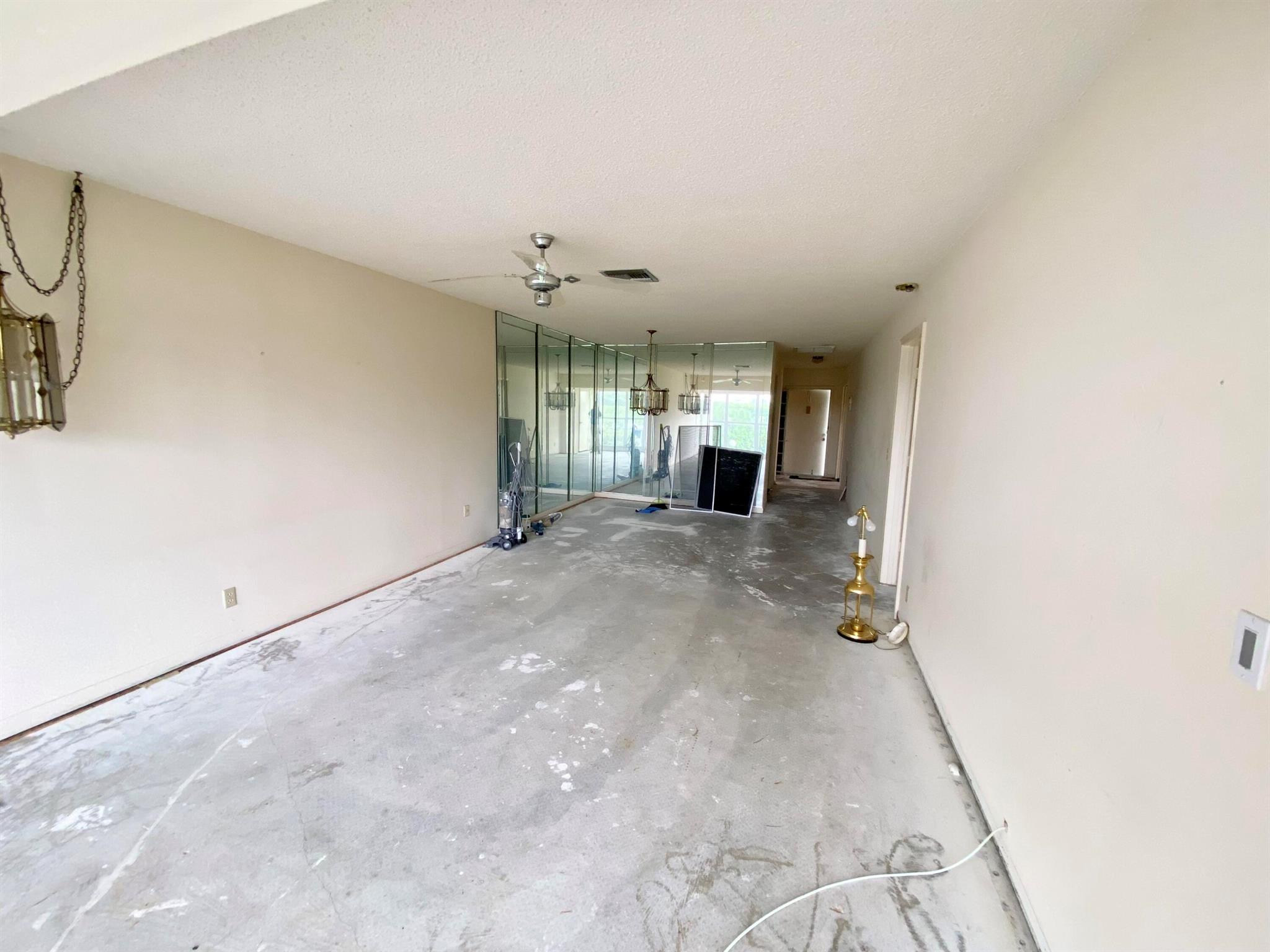 2721 SW 13th Street 201