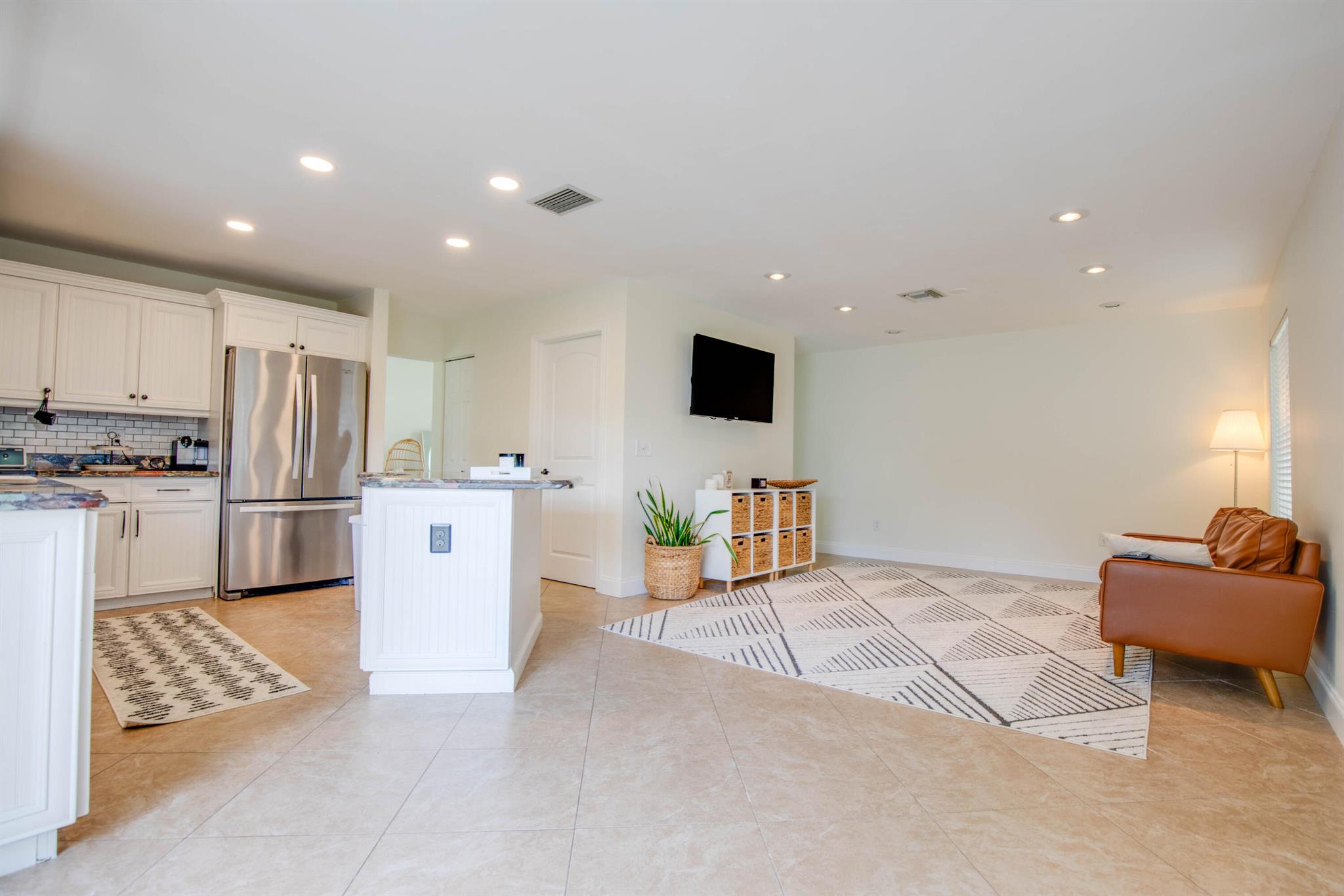 9840 Holly Hill Drive
