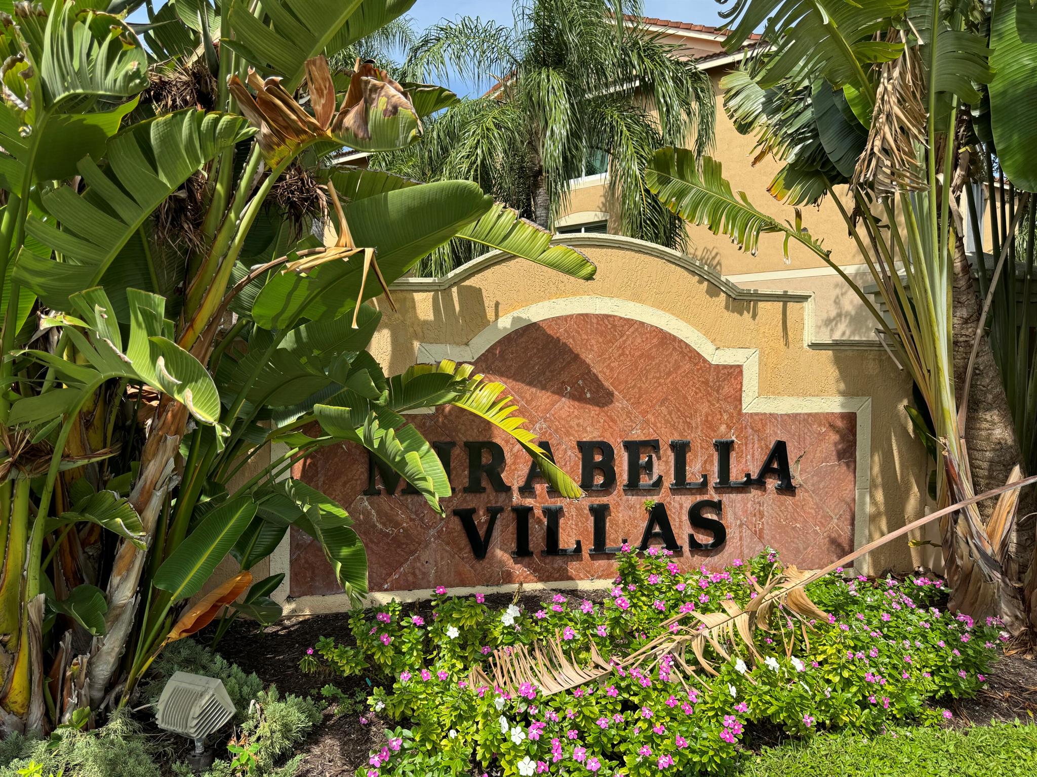 719 Villa Circle 719