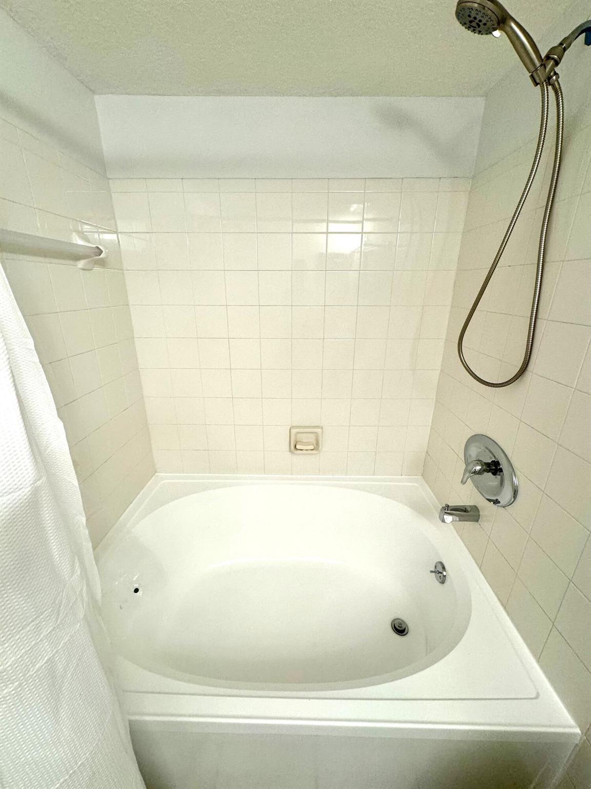 719 Villa Circle 719