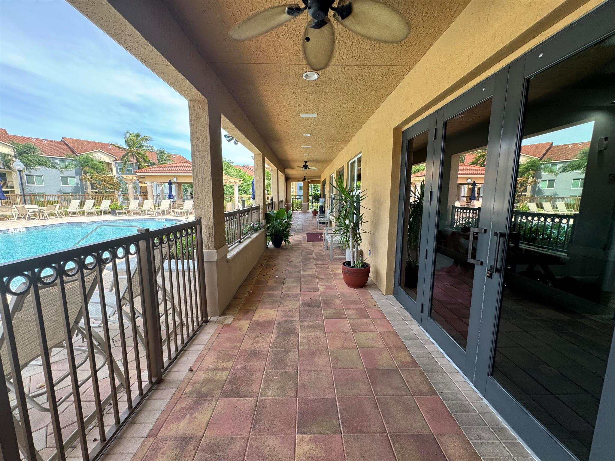 719 Villa Circle 719