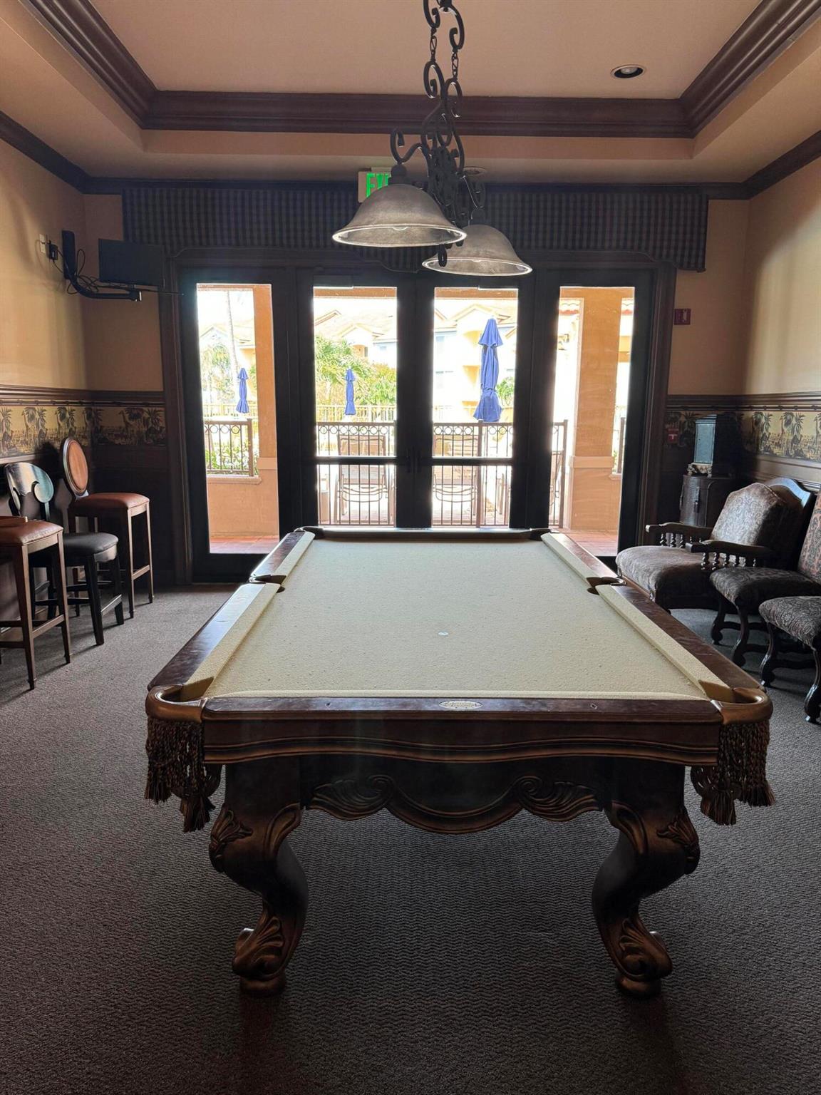 719 Villa Circle 719