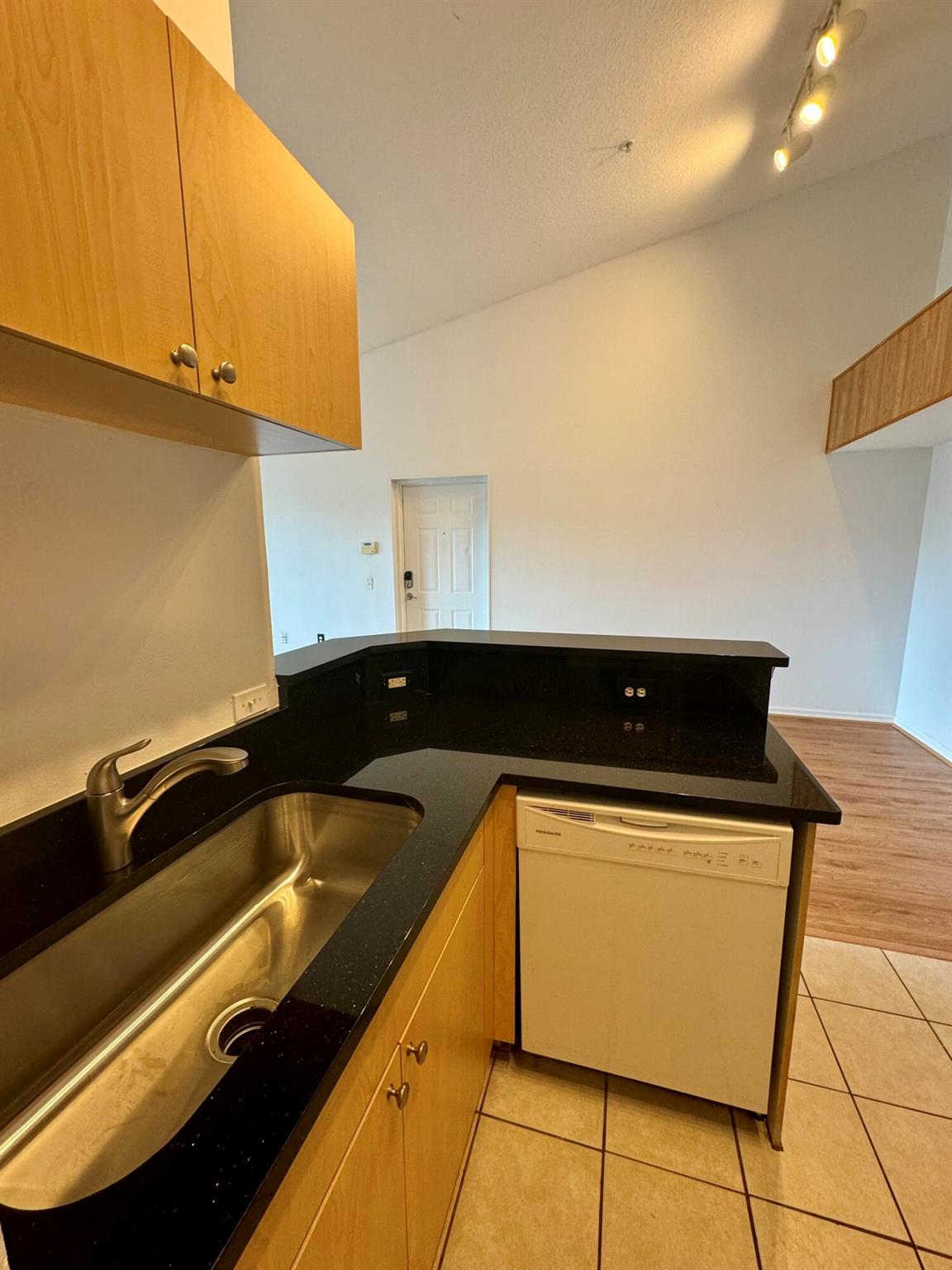 719 Villa Circle 719