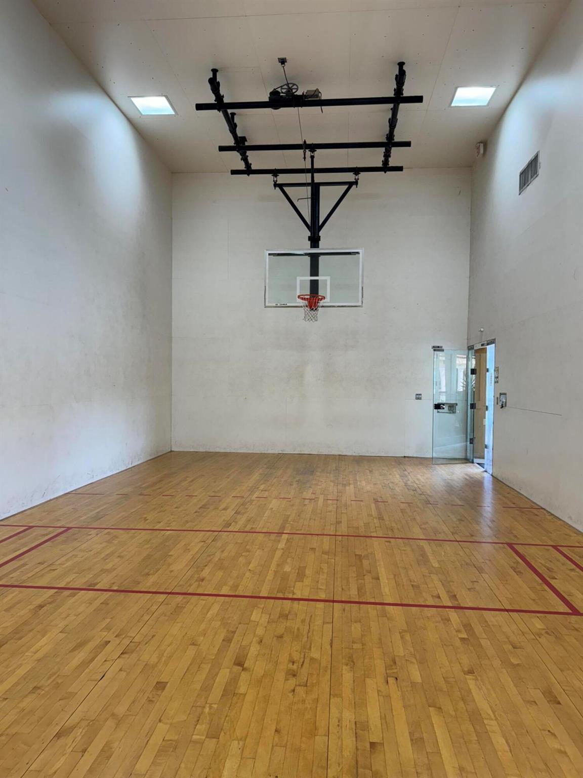 719 Villa Circle 719