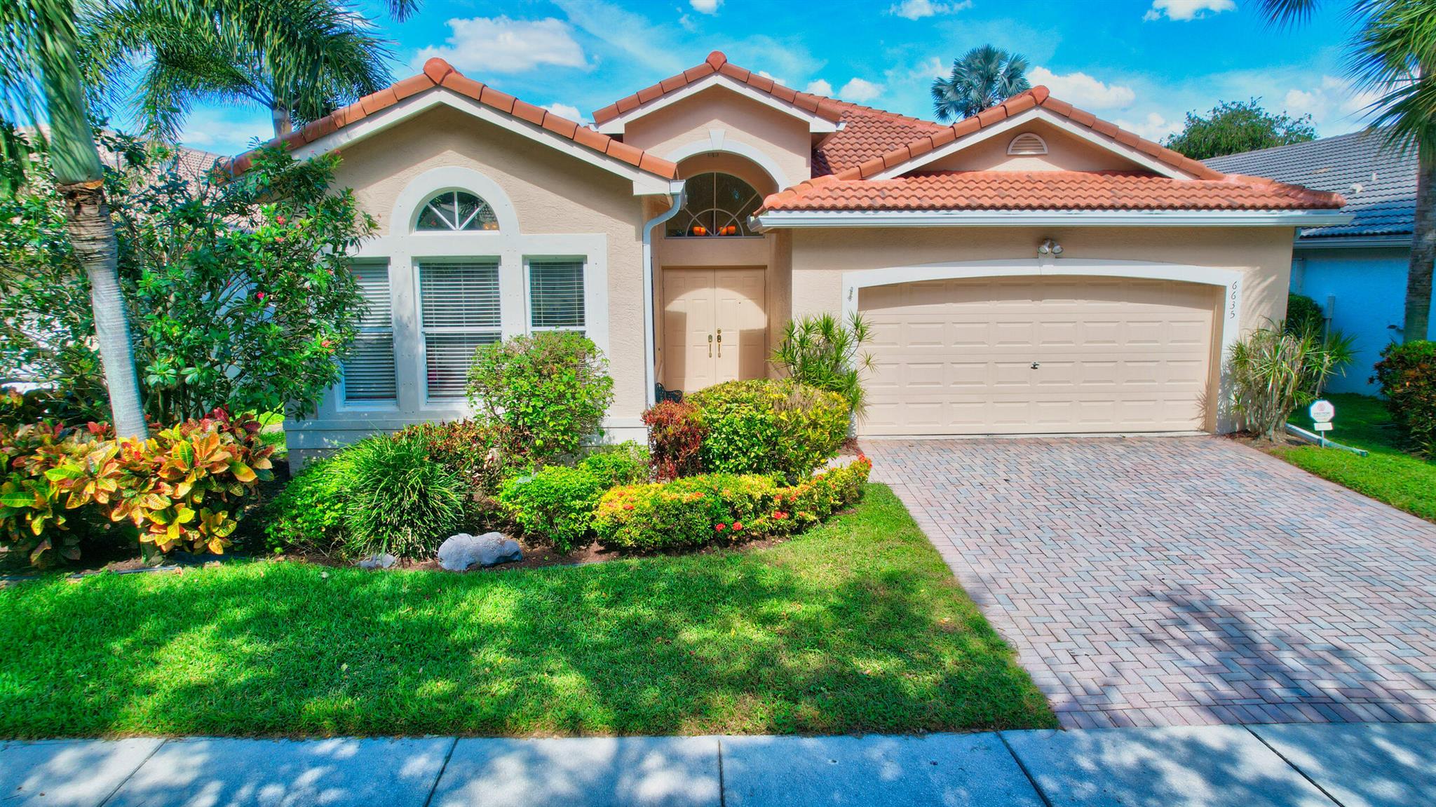6635 Bali Hai Drive