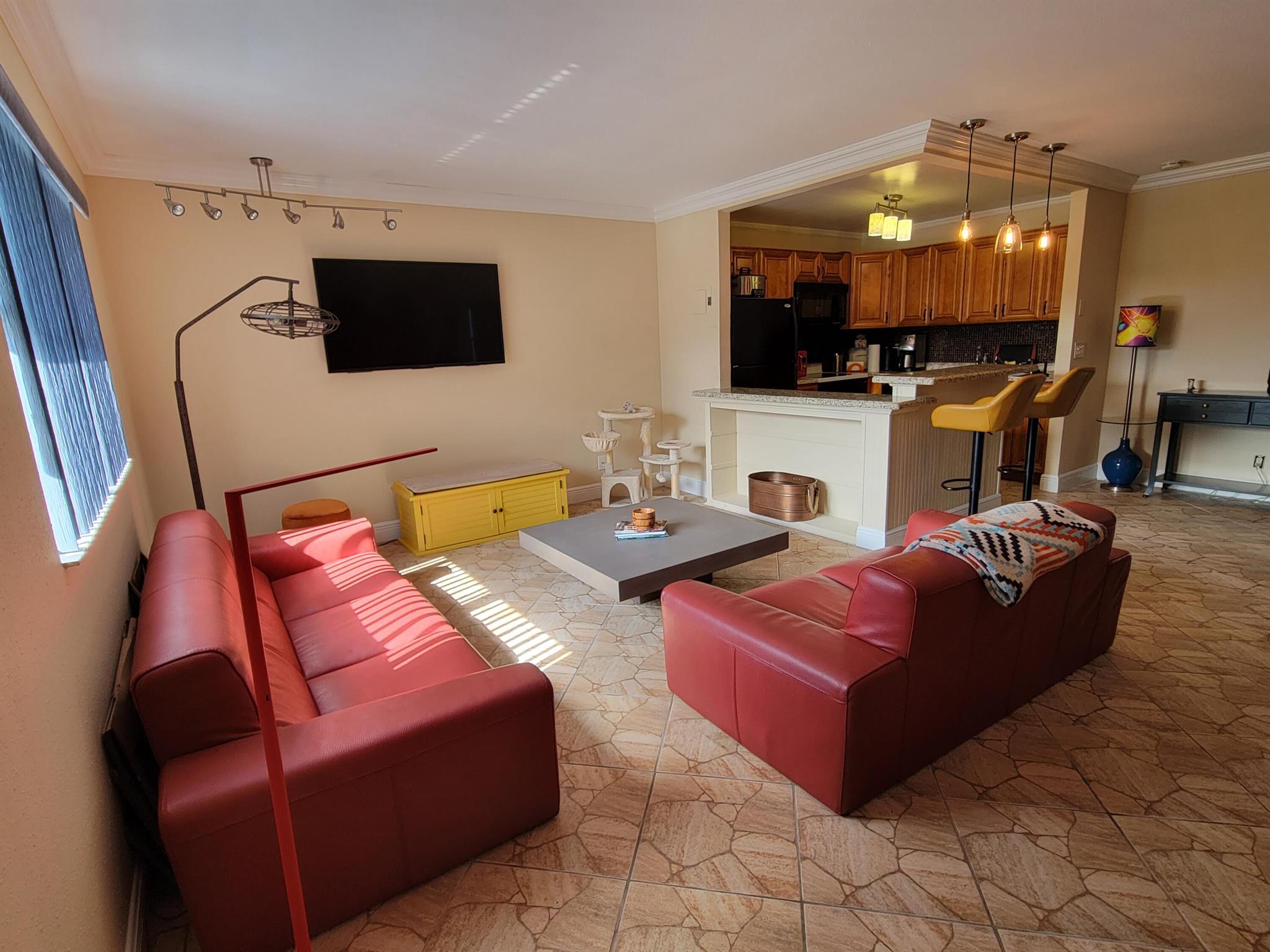 274 Tuscany E 274