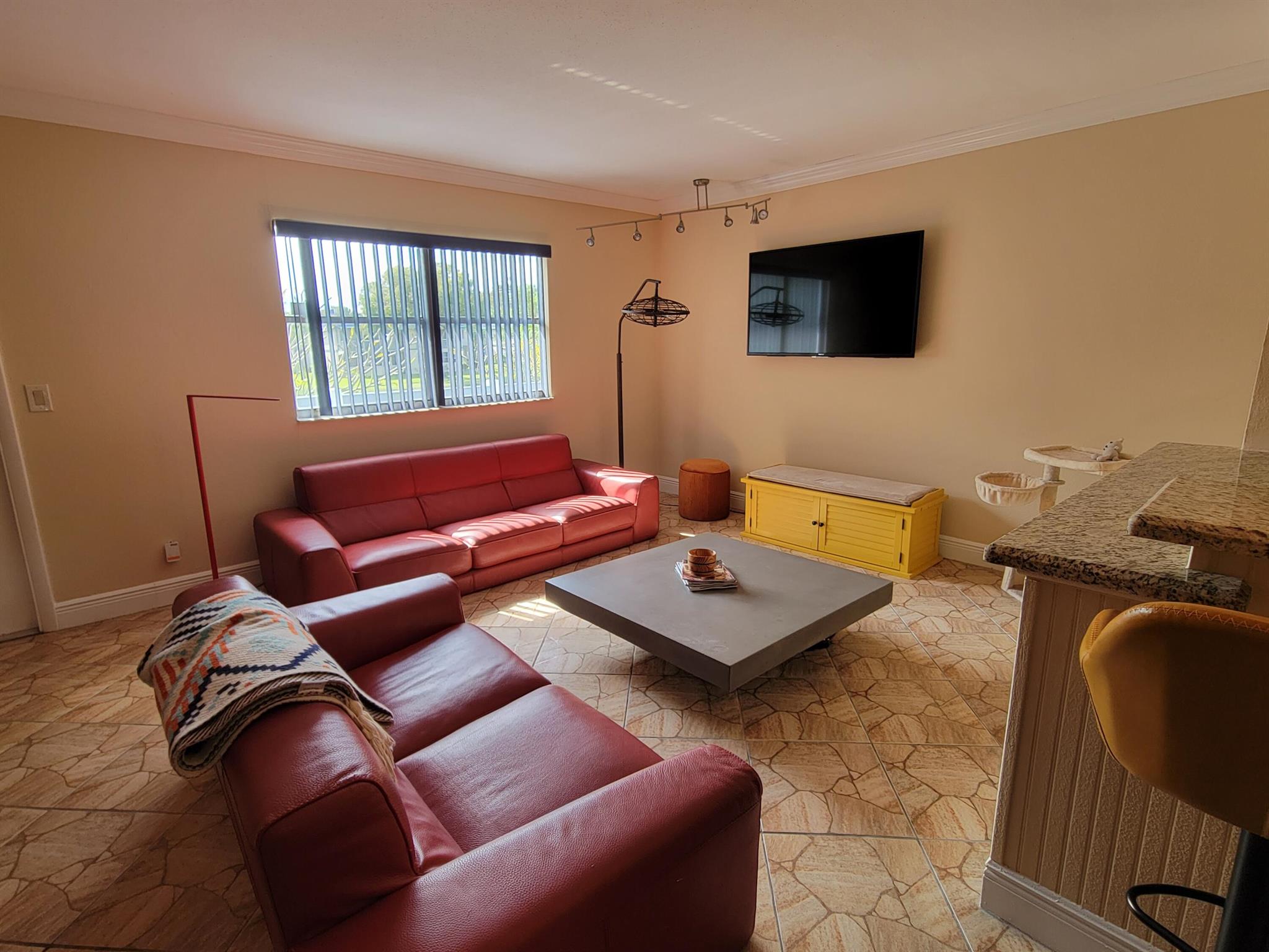 274 Tuscany E 274