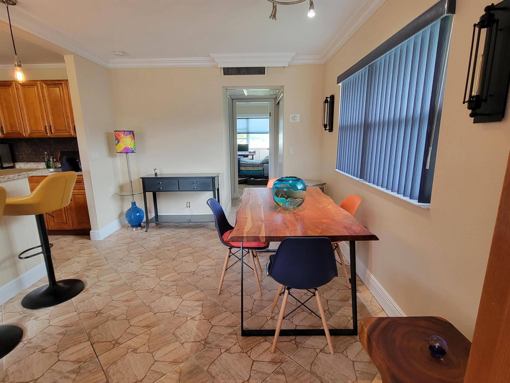 274 Tuscany E 274