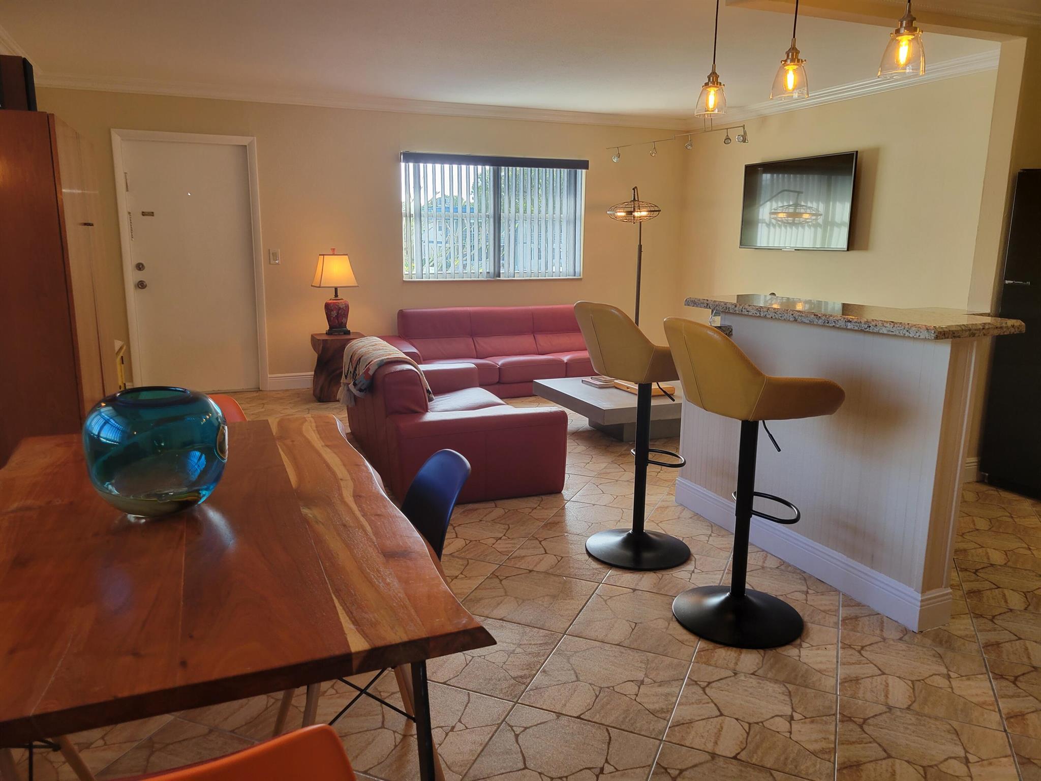 274 Tuscany E 274
