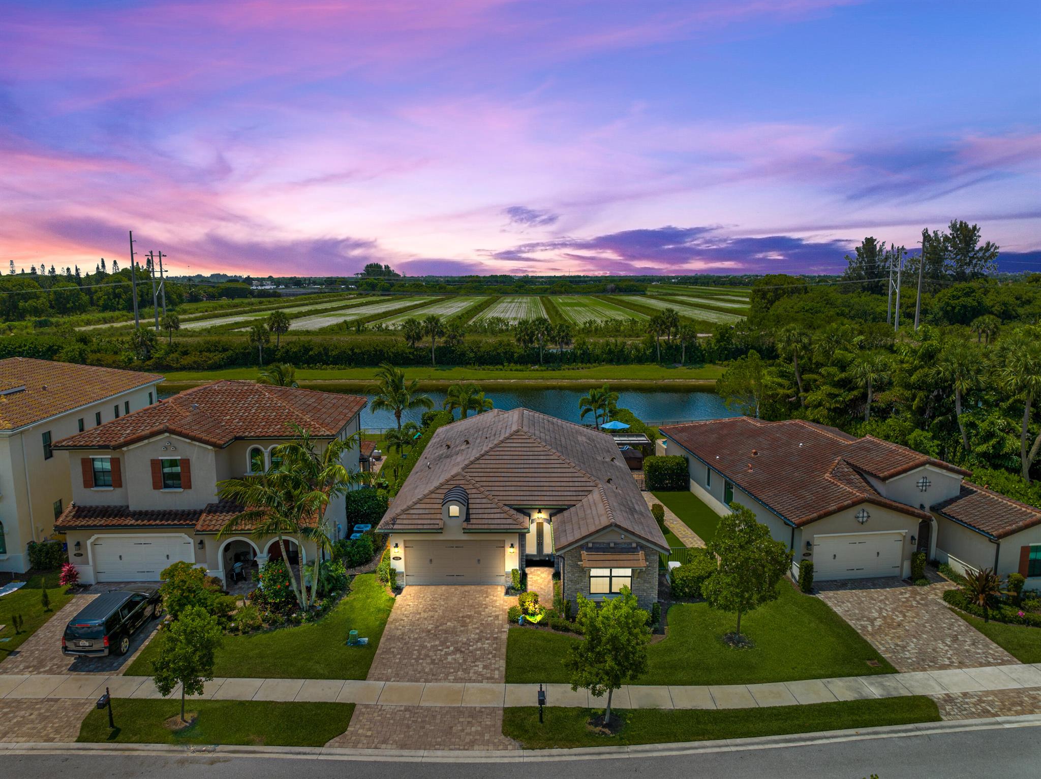 8619 Grand Prix Lane