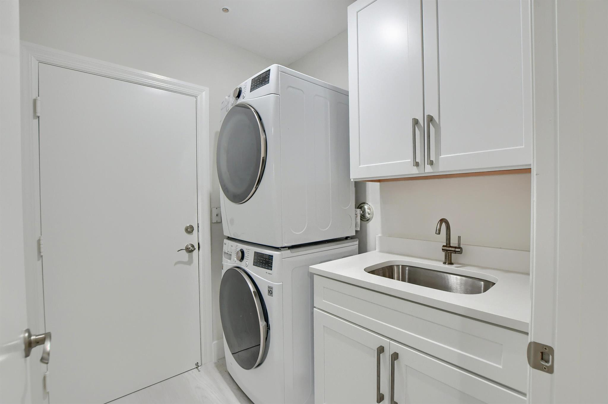 2461 NW 59th Street 701