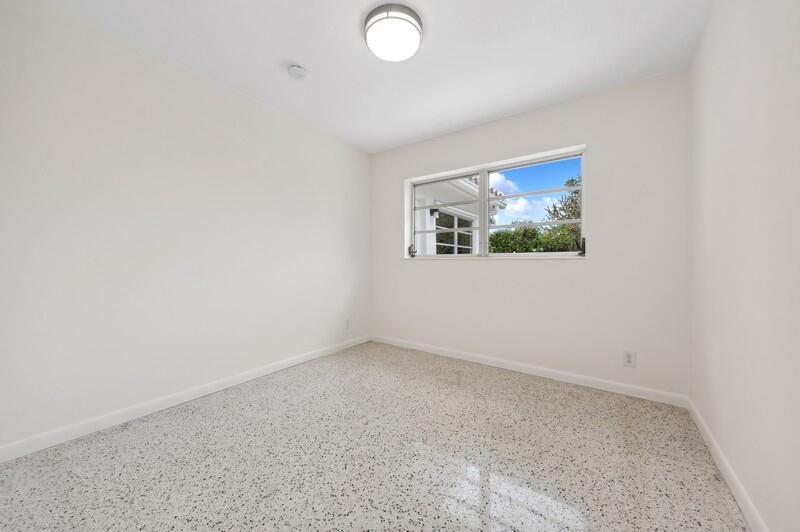 490 NE 5th Circle