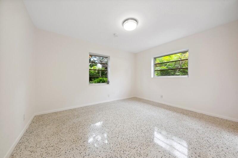 490 NE 5th Circle