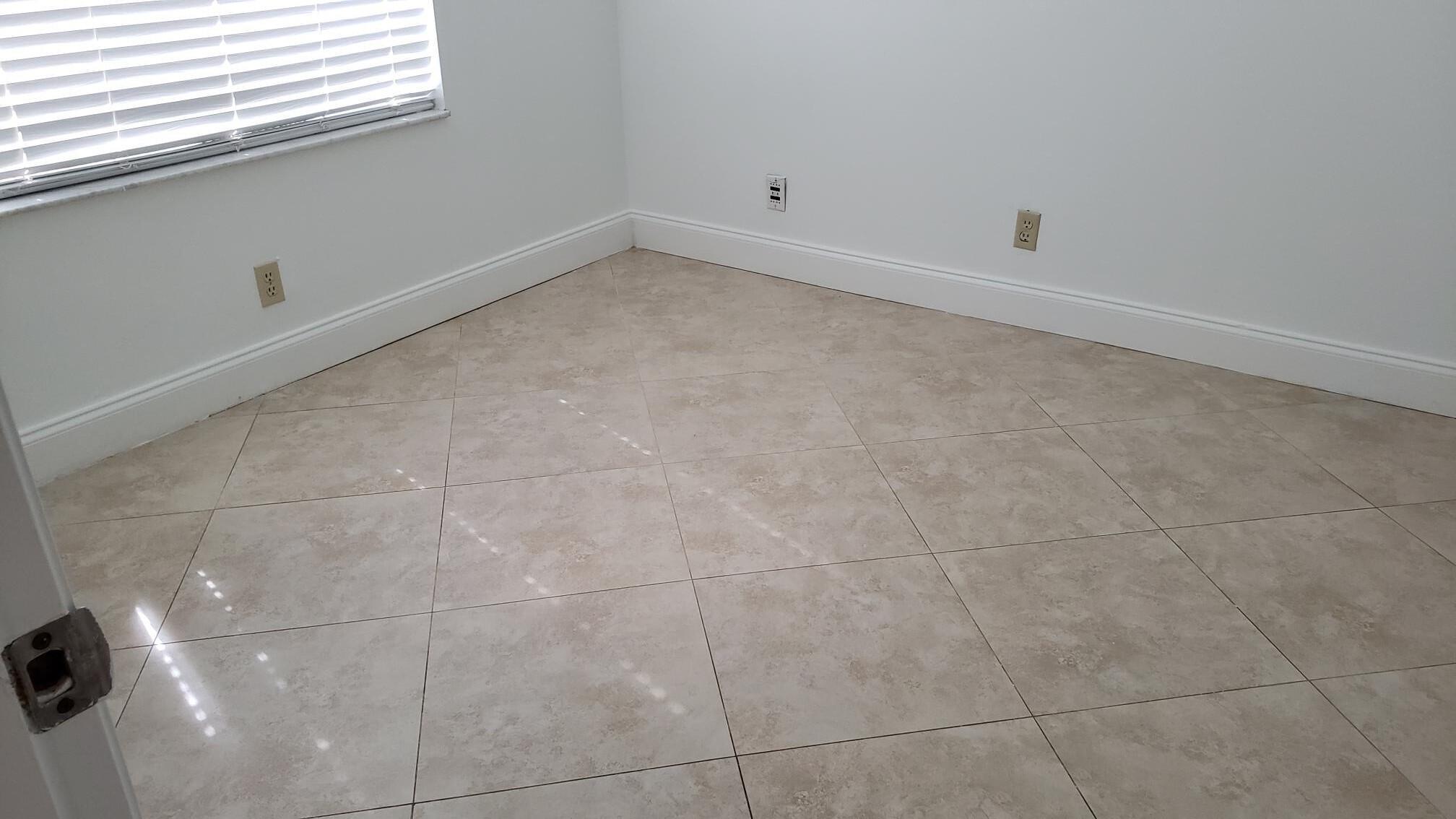 6748 Palmetto Circle S 105