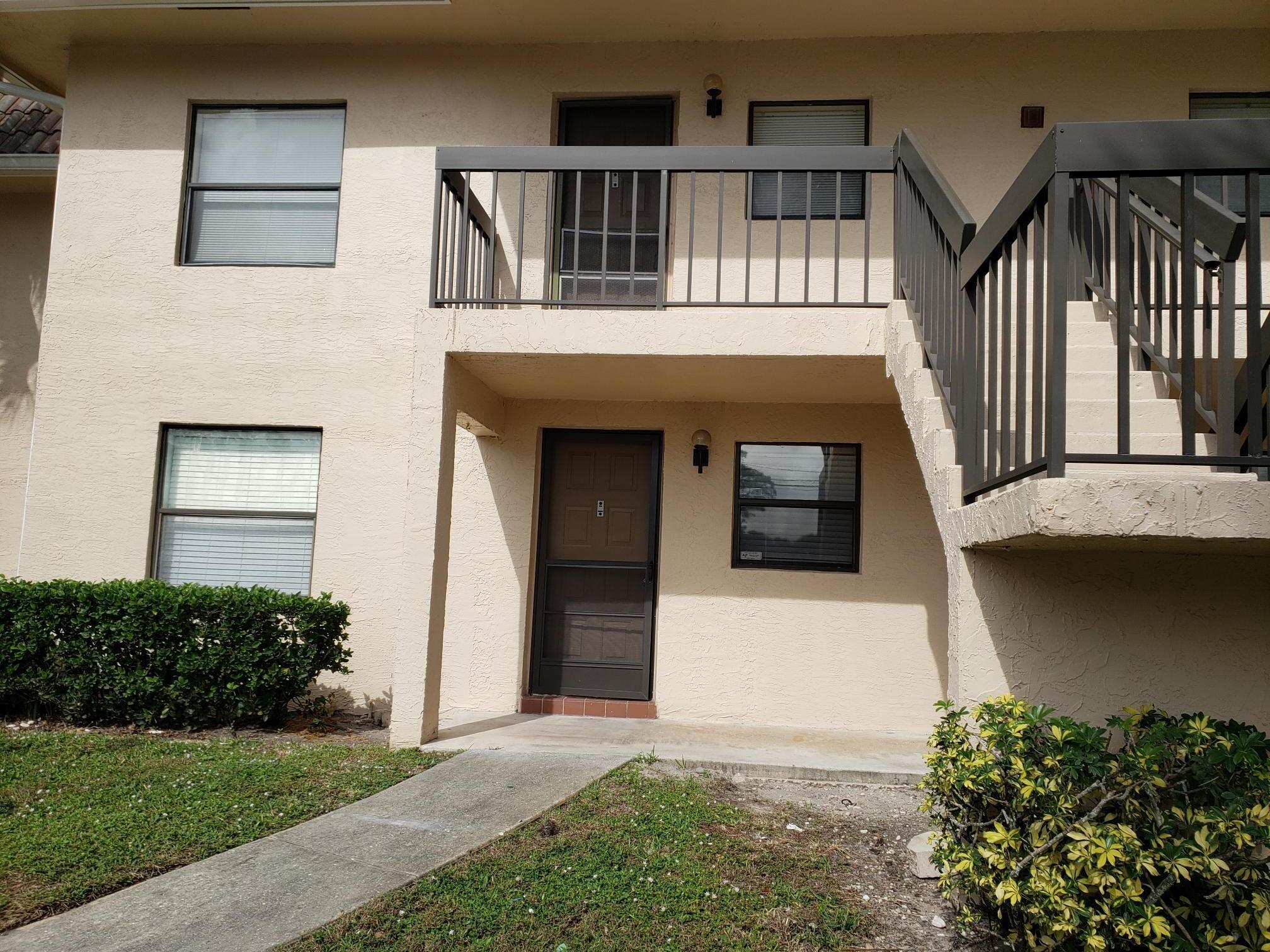 6748 Palmetto Circle S 105