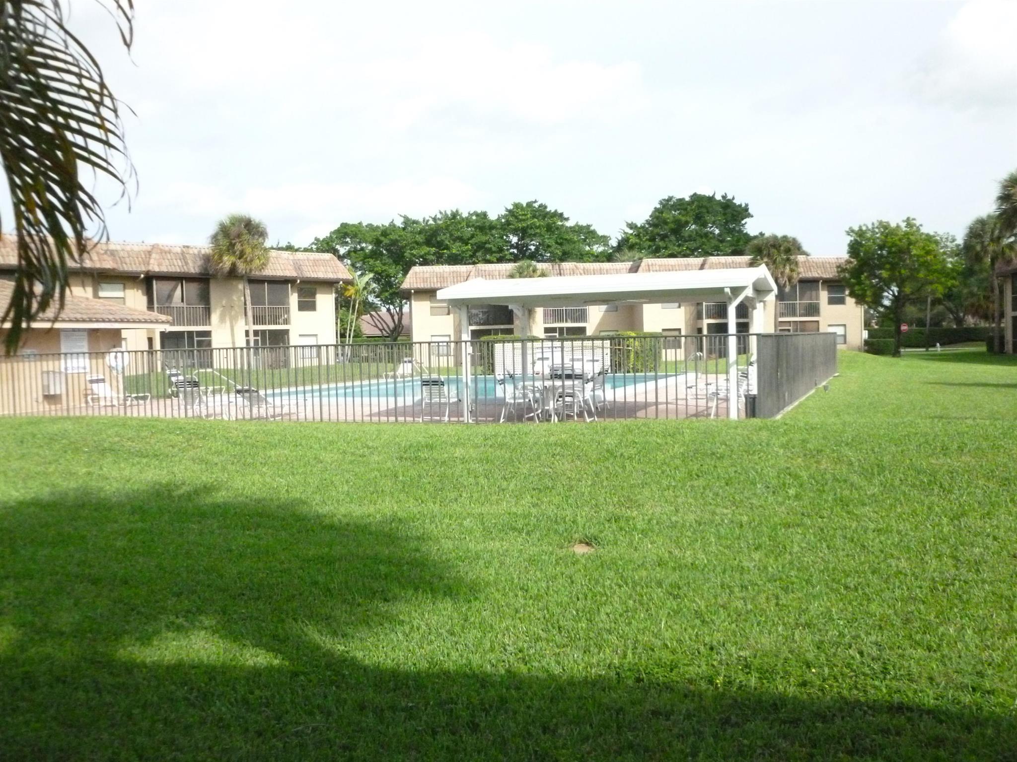 6748 Palmetto Circle S 105