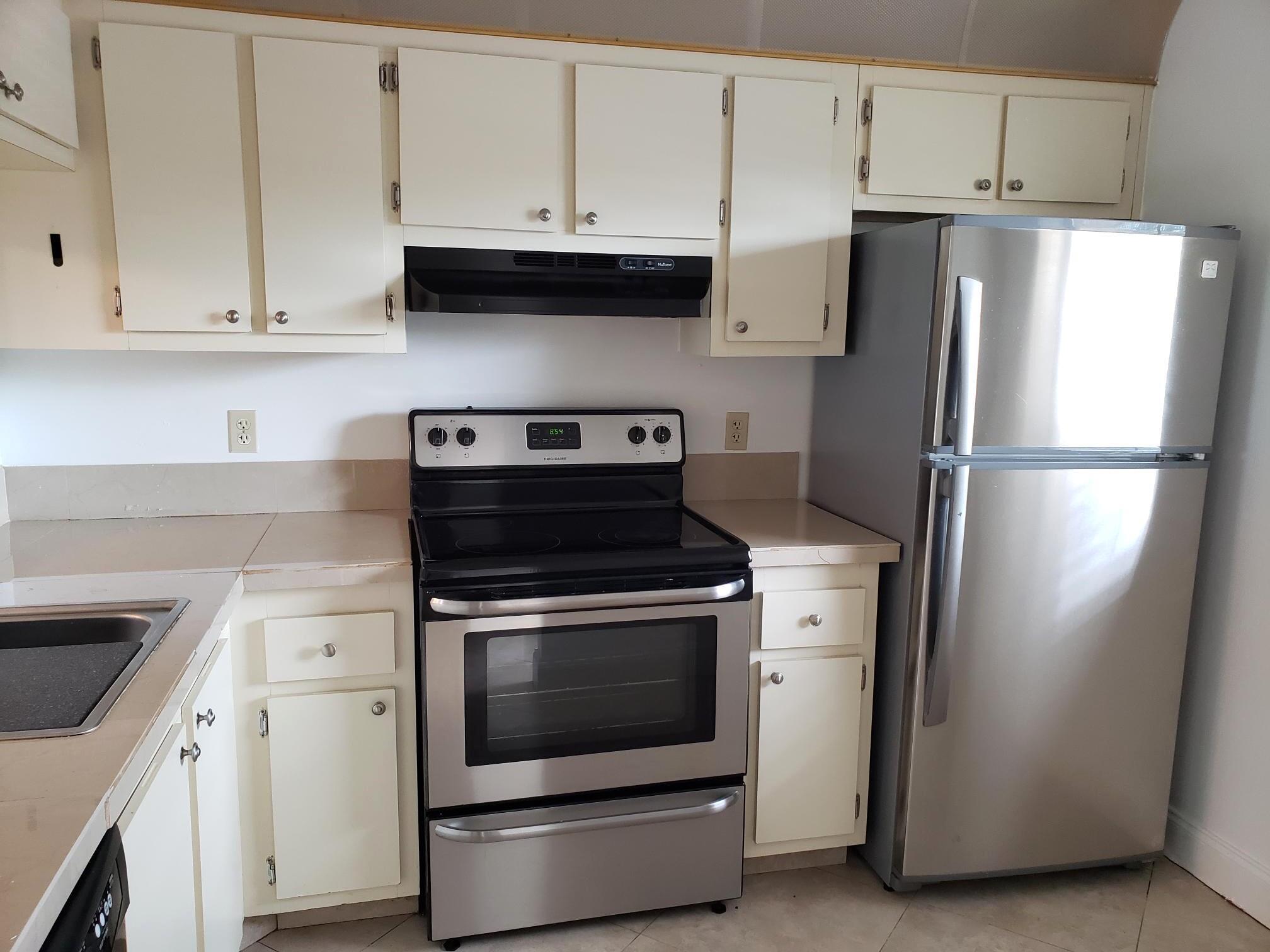 6748 Palmetto Circle S 105