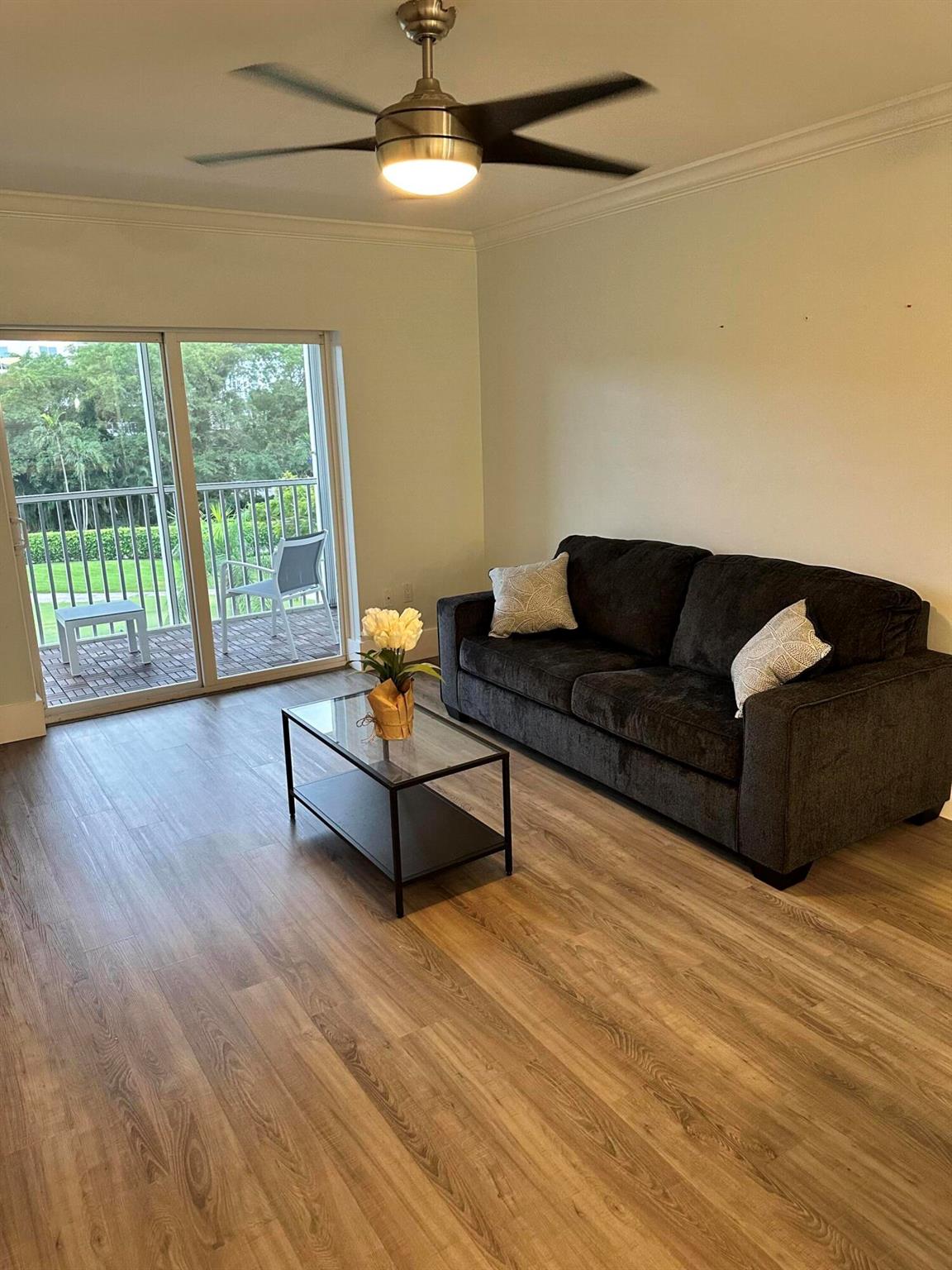 200 E Royal Palm Road 4080