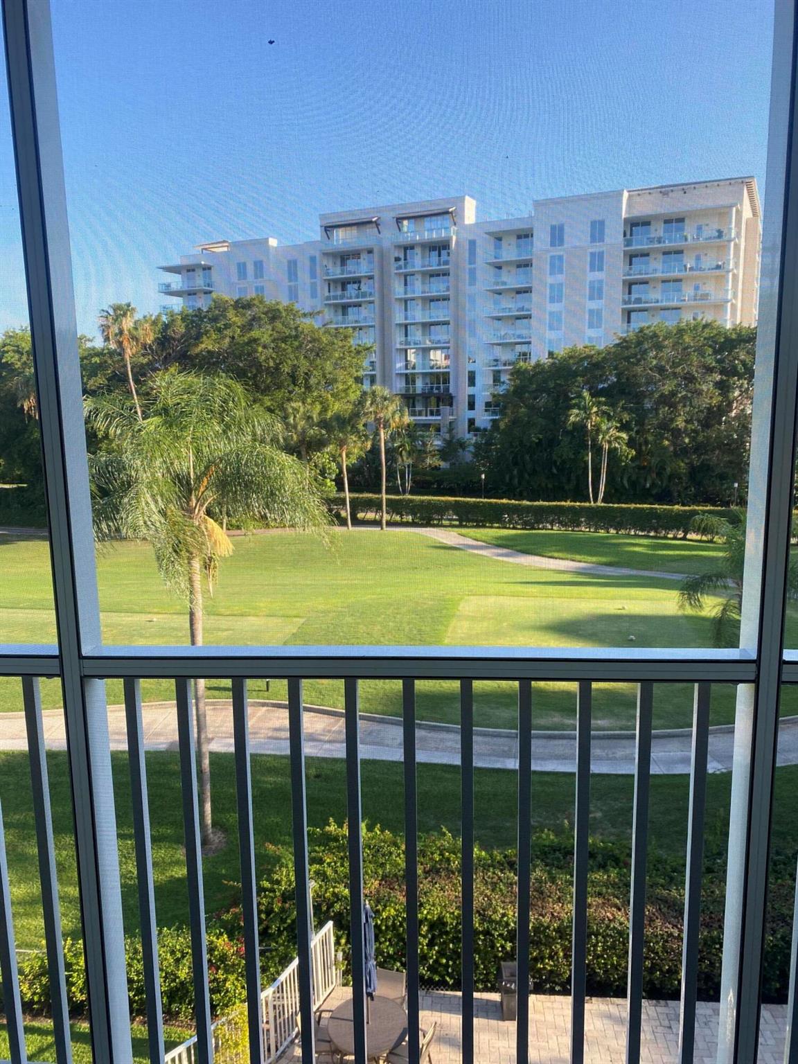 200 E Royal Palm Road 4080