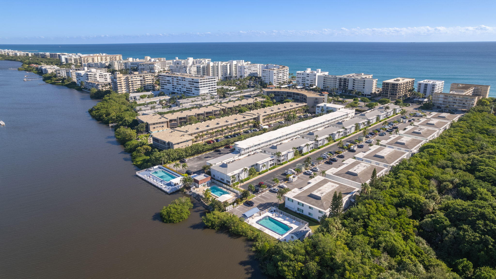 4201 S Ocean Boulevard M4