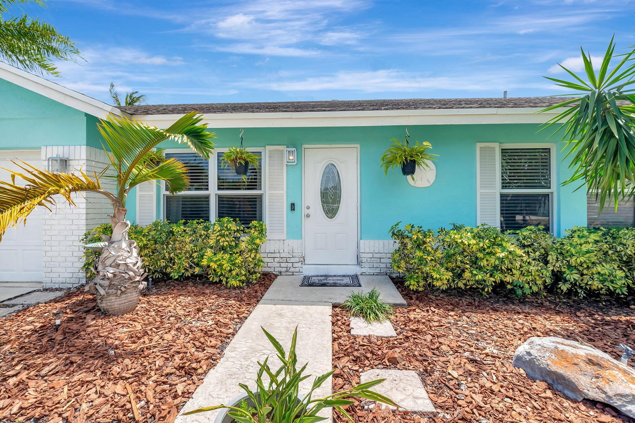 836 NW 9th Way