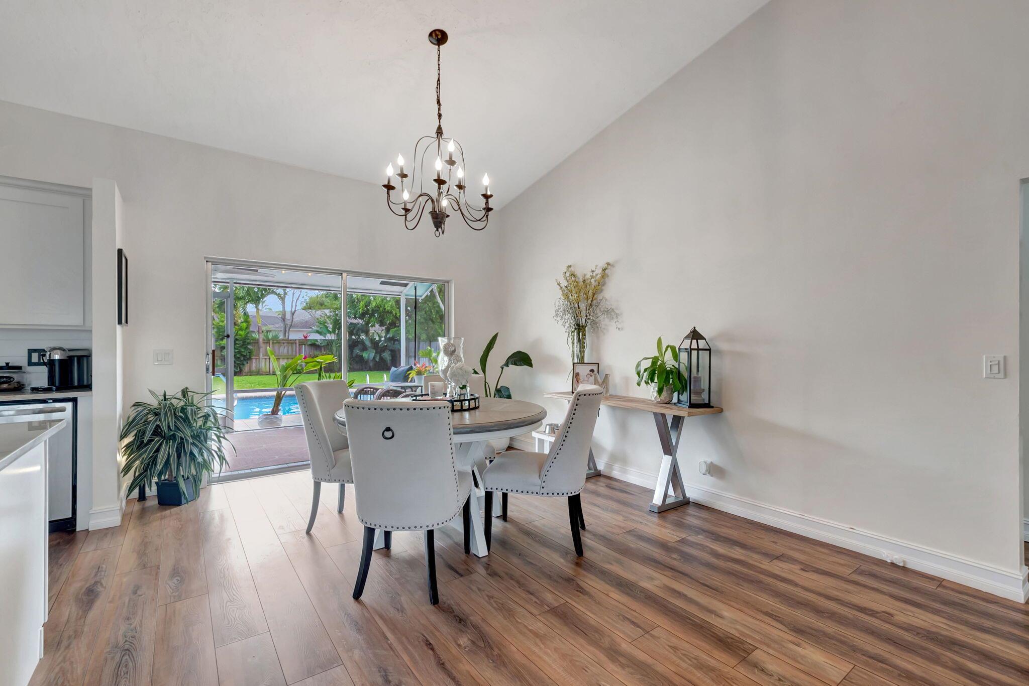 836 NW 9th Way