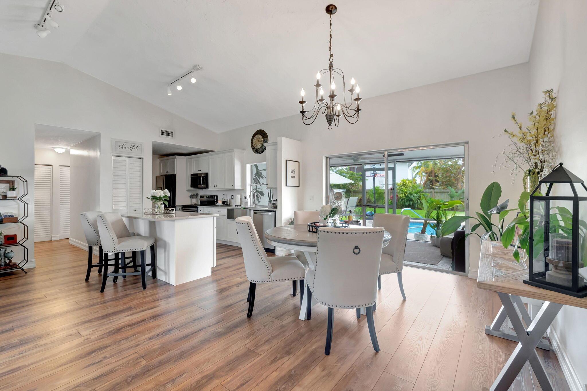 836 NW 9th Way
