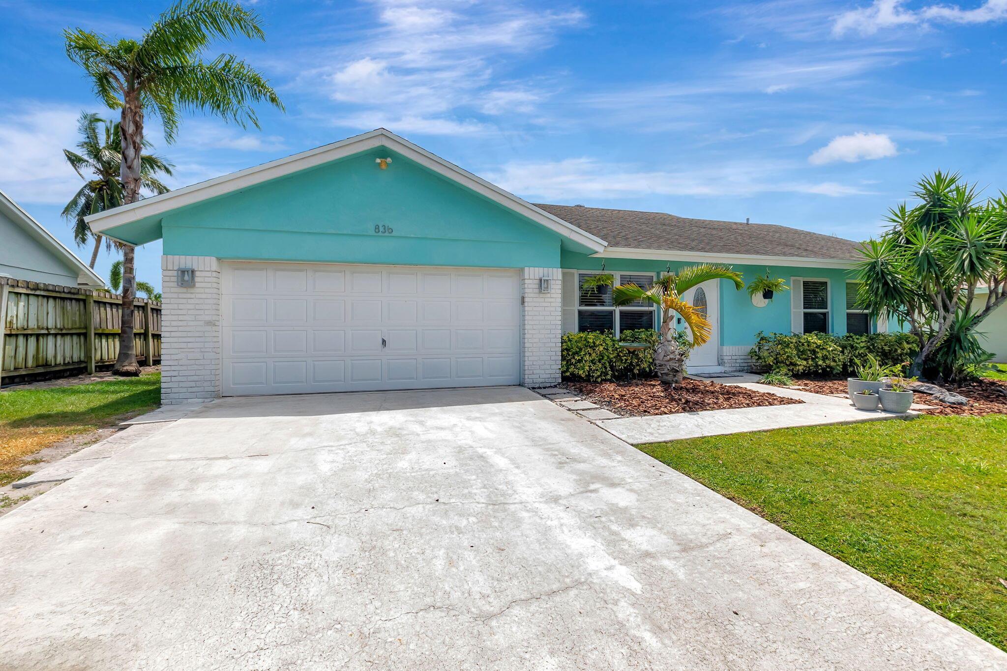 836 NW 9th Way