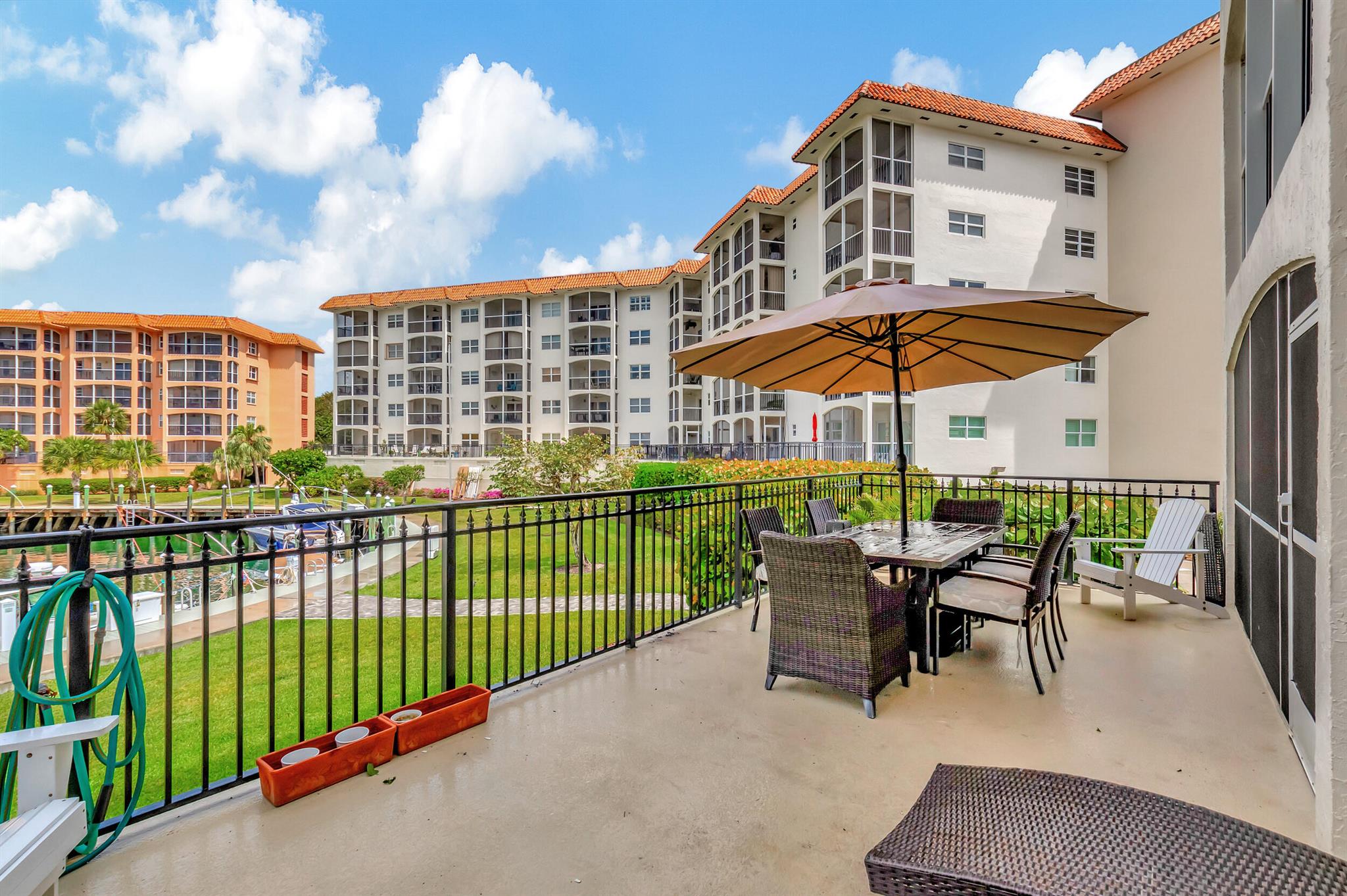 2871 N Ocean Boulevard M126
