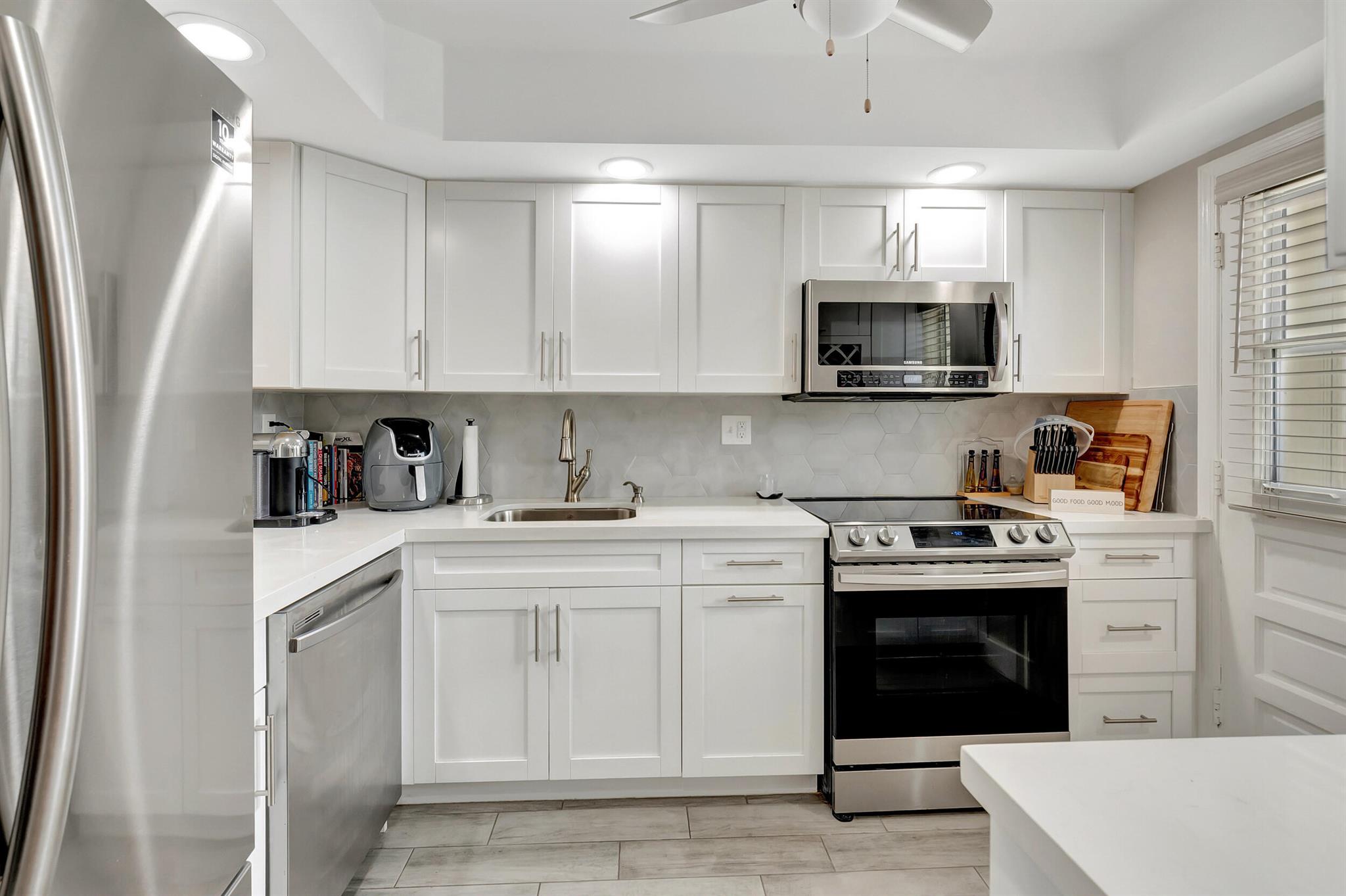 2871 N Ocean Boulevard M126