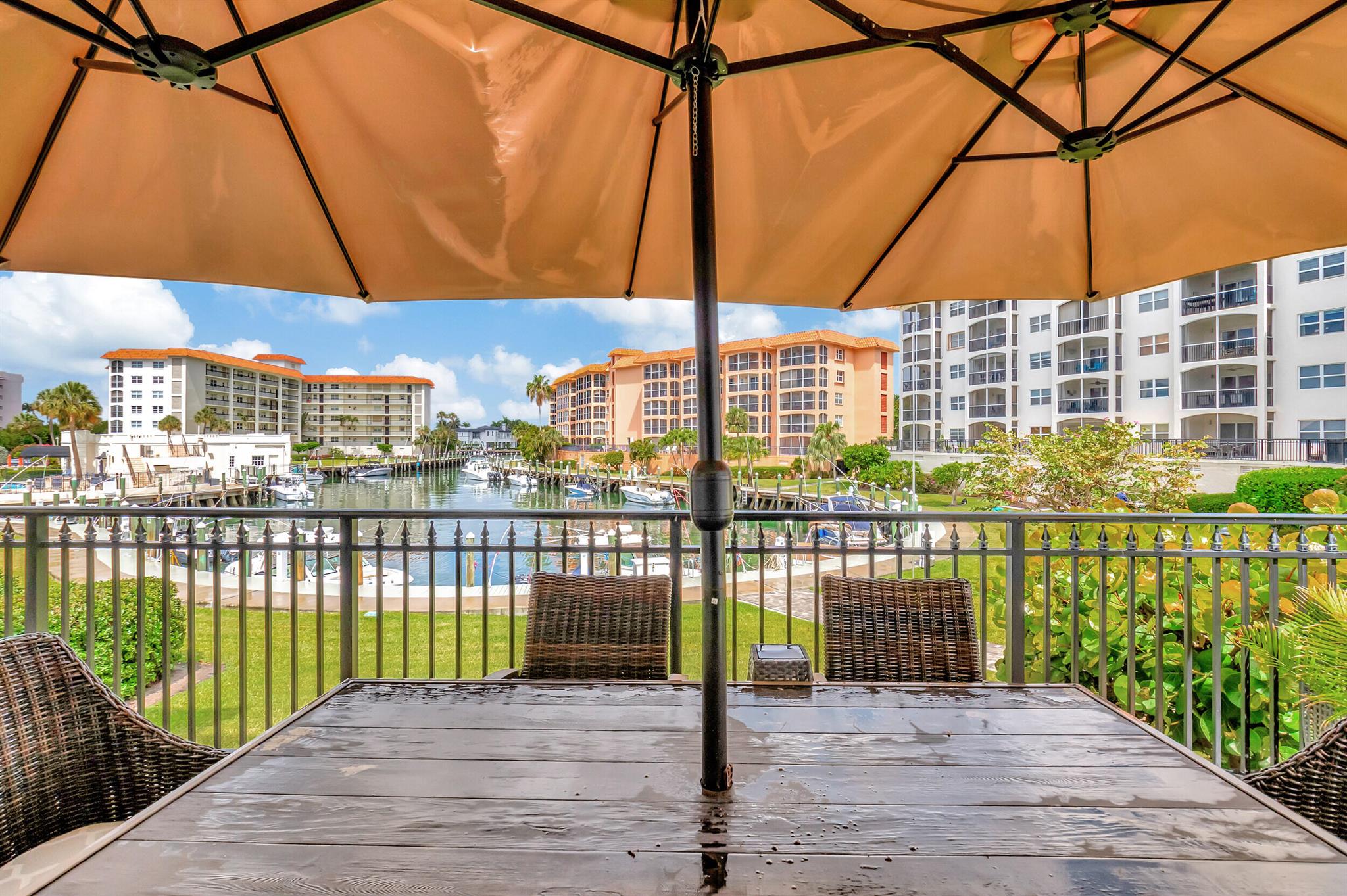 2871 N Ocean Boulevard M126