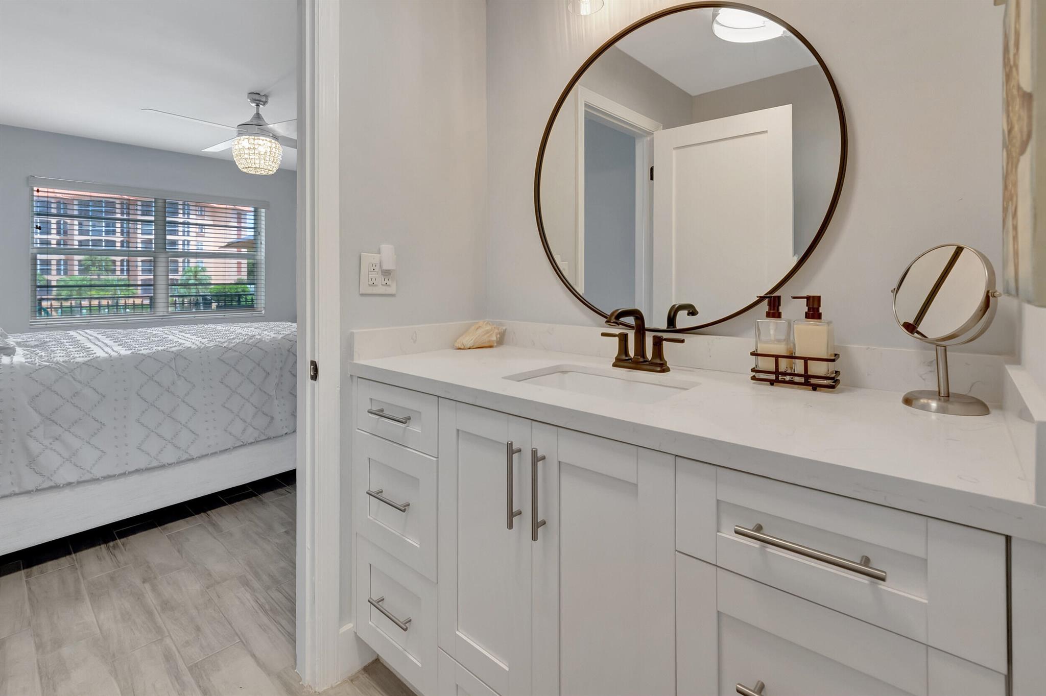 2871 N Ocean Boulevard M126