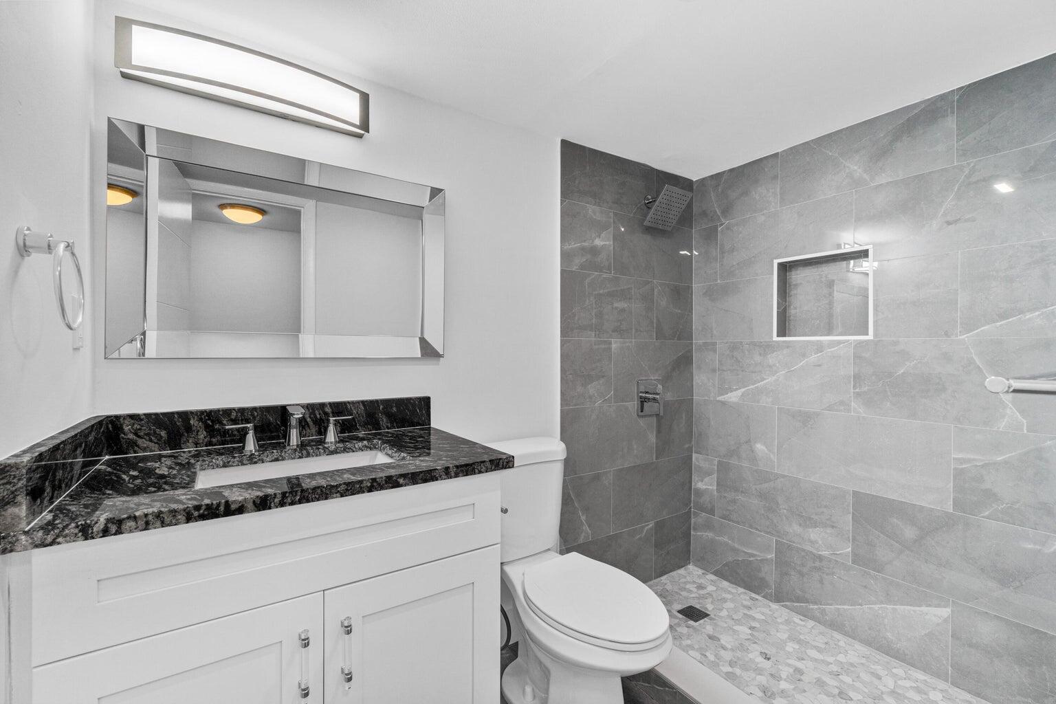 1850 Palm Trail 102