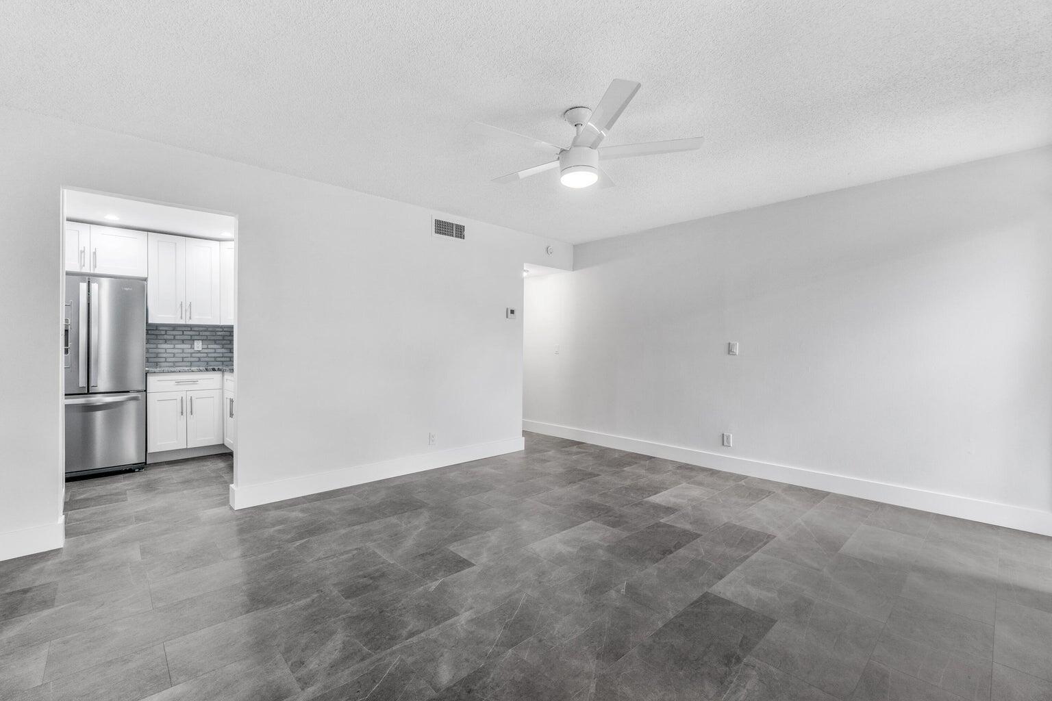 1850 Palm Trail 102