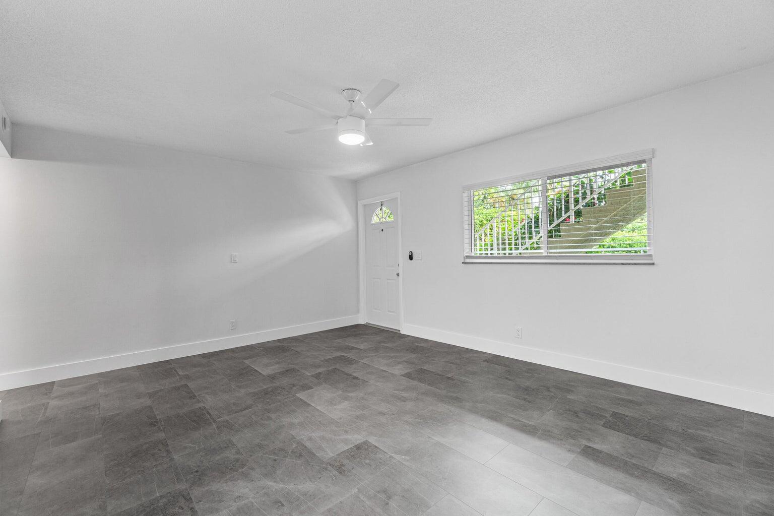1850 Palm Trail 102