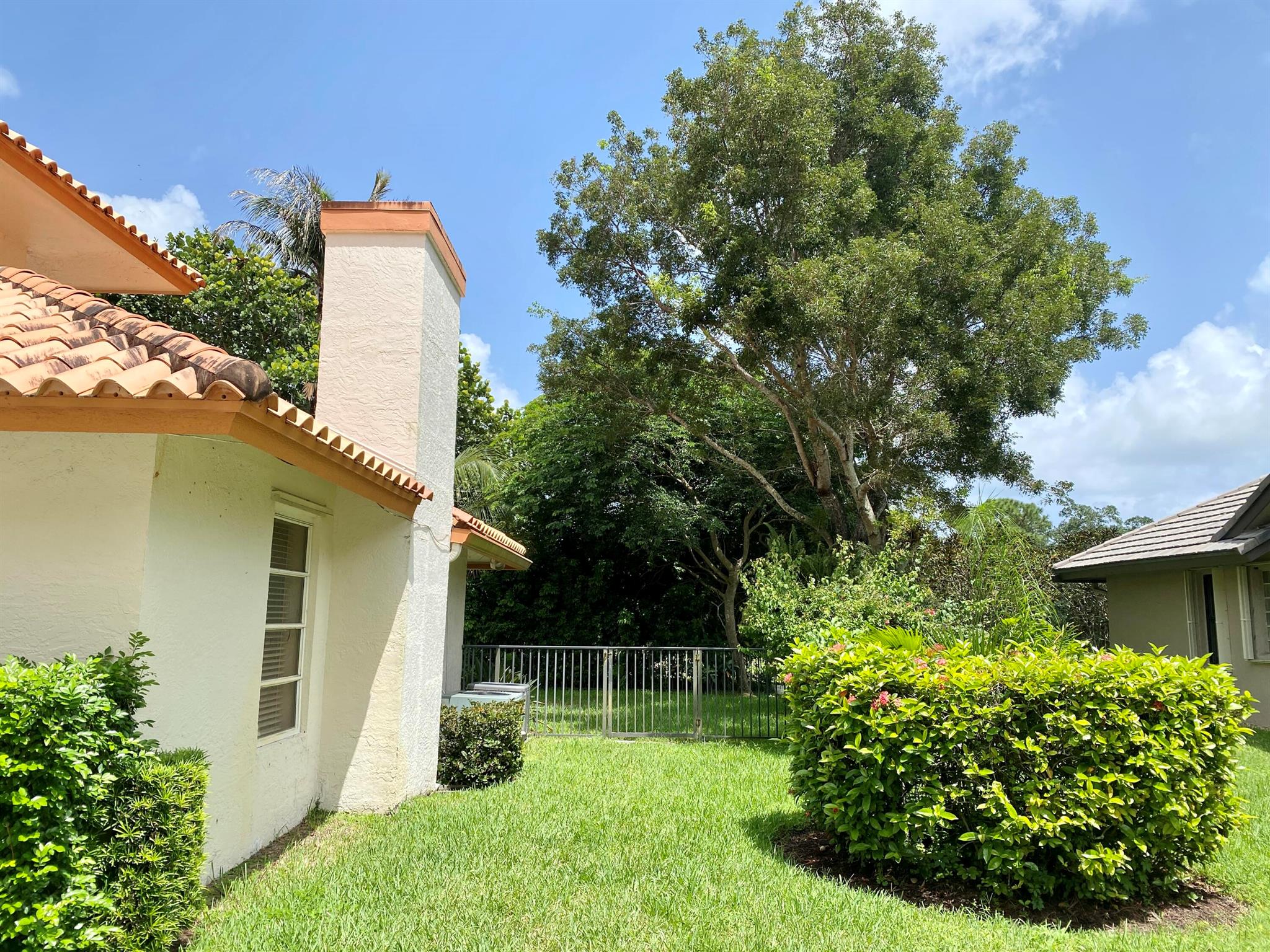 2244 NW 39th Drive