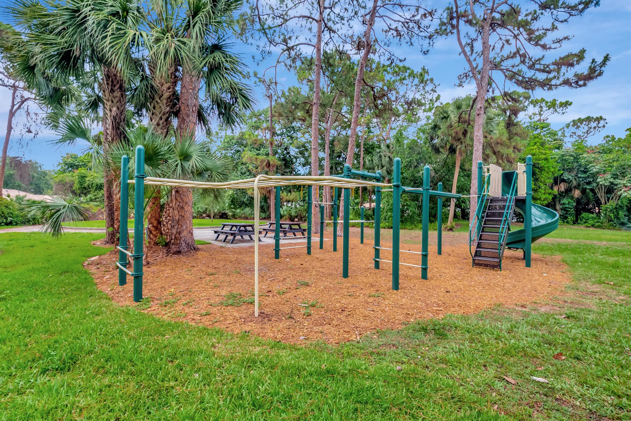 2244 NW 39th Drive