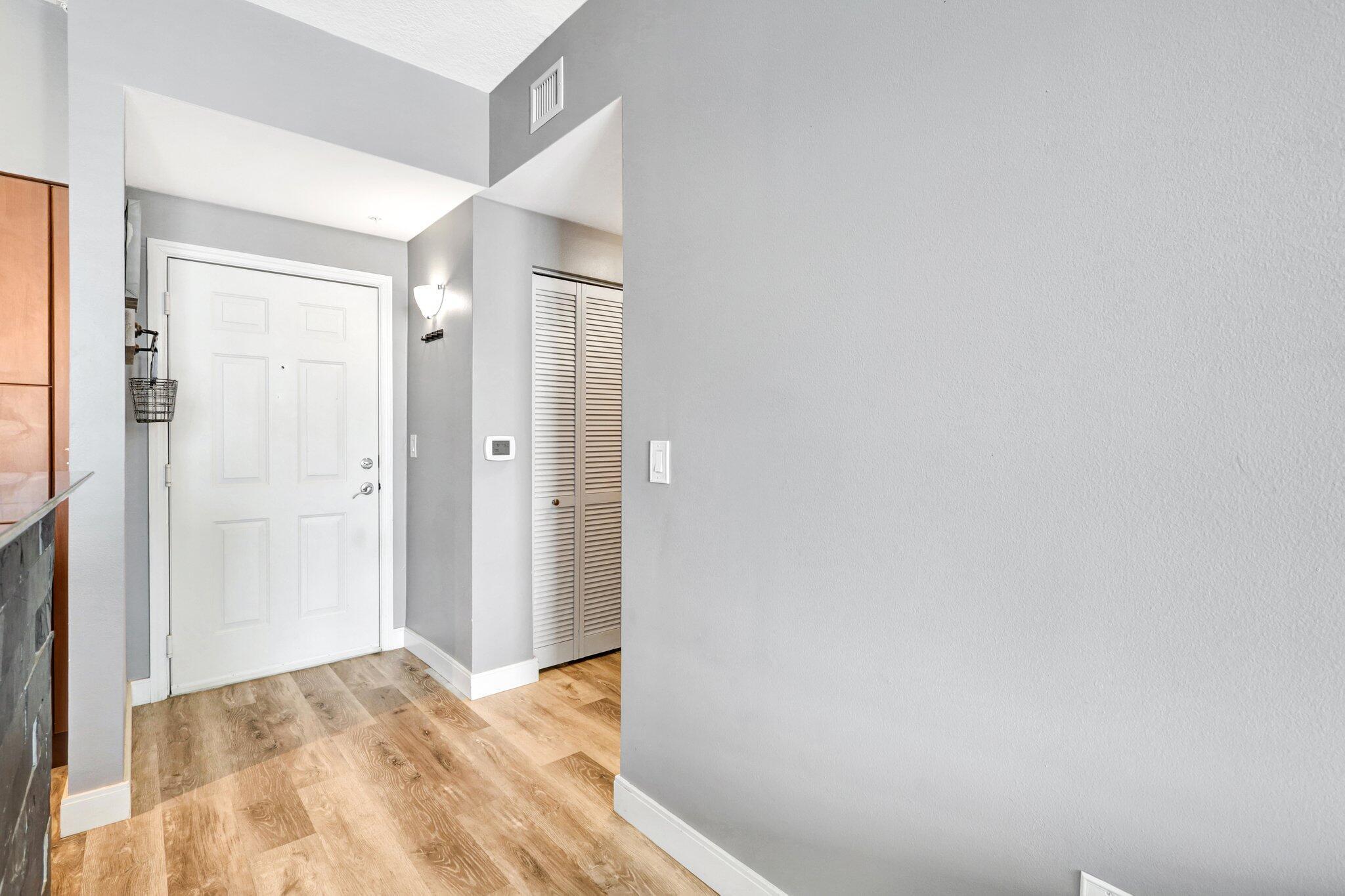 806 E Windward Way 507