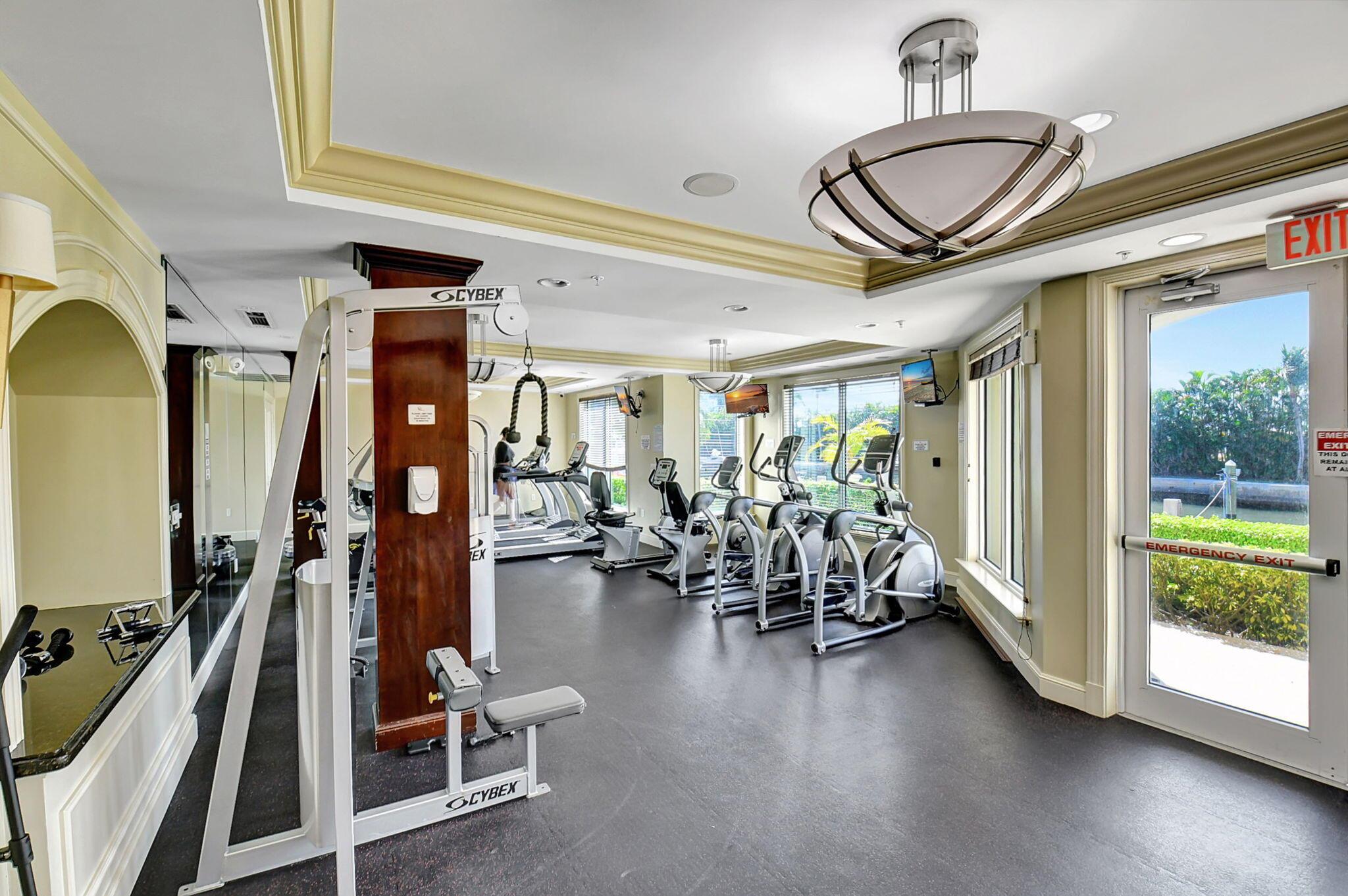 806 E Windward Way 507